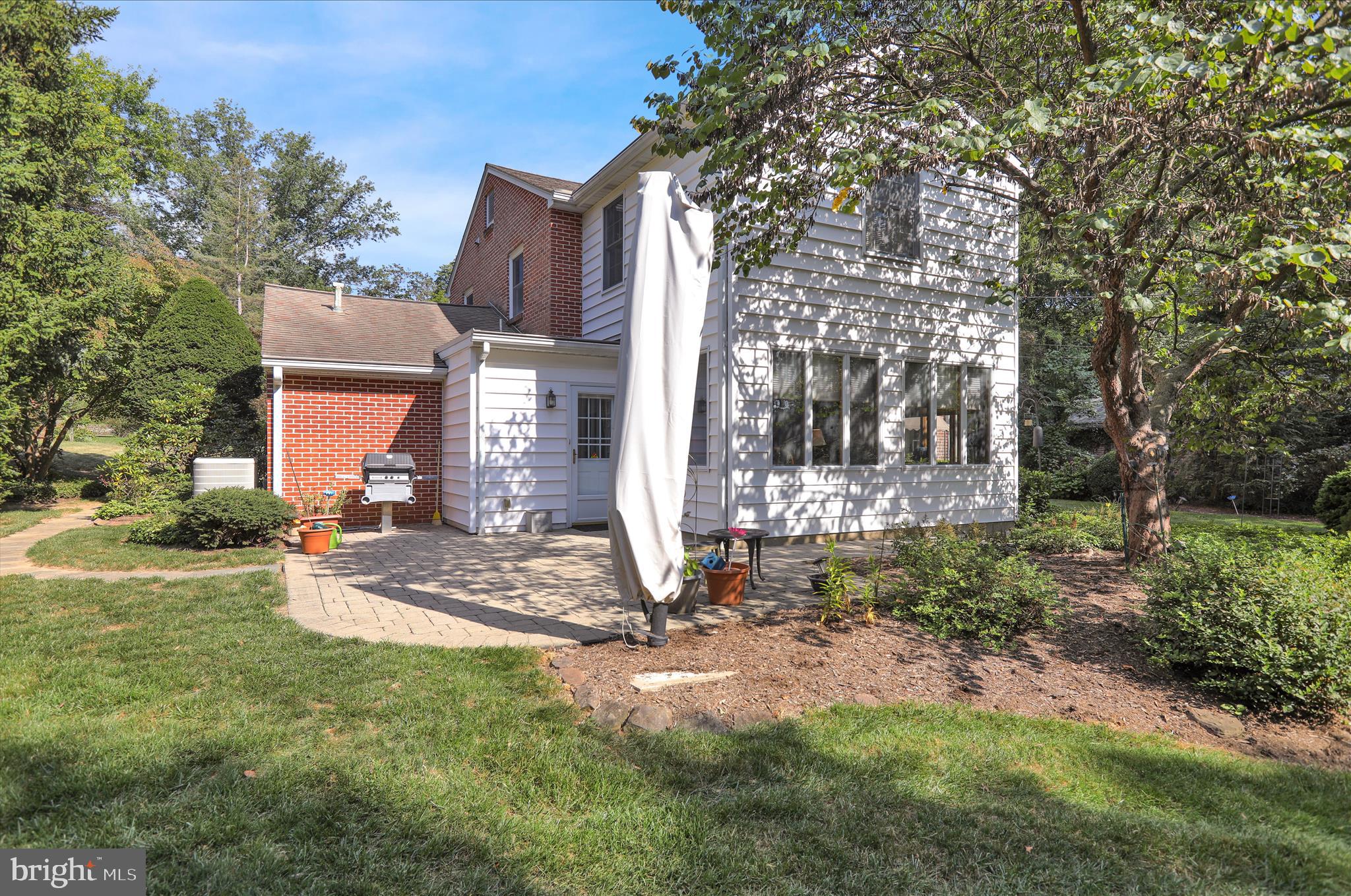 SCHOOL LANE HILLS - Residential