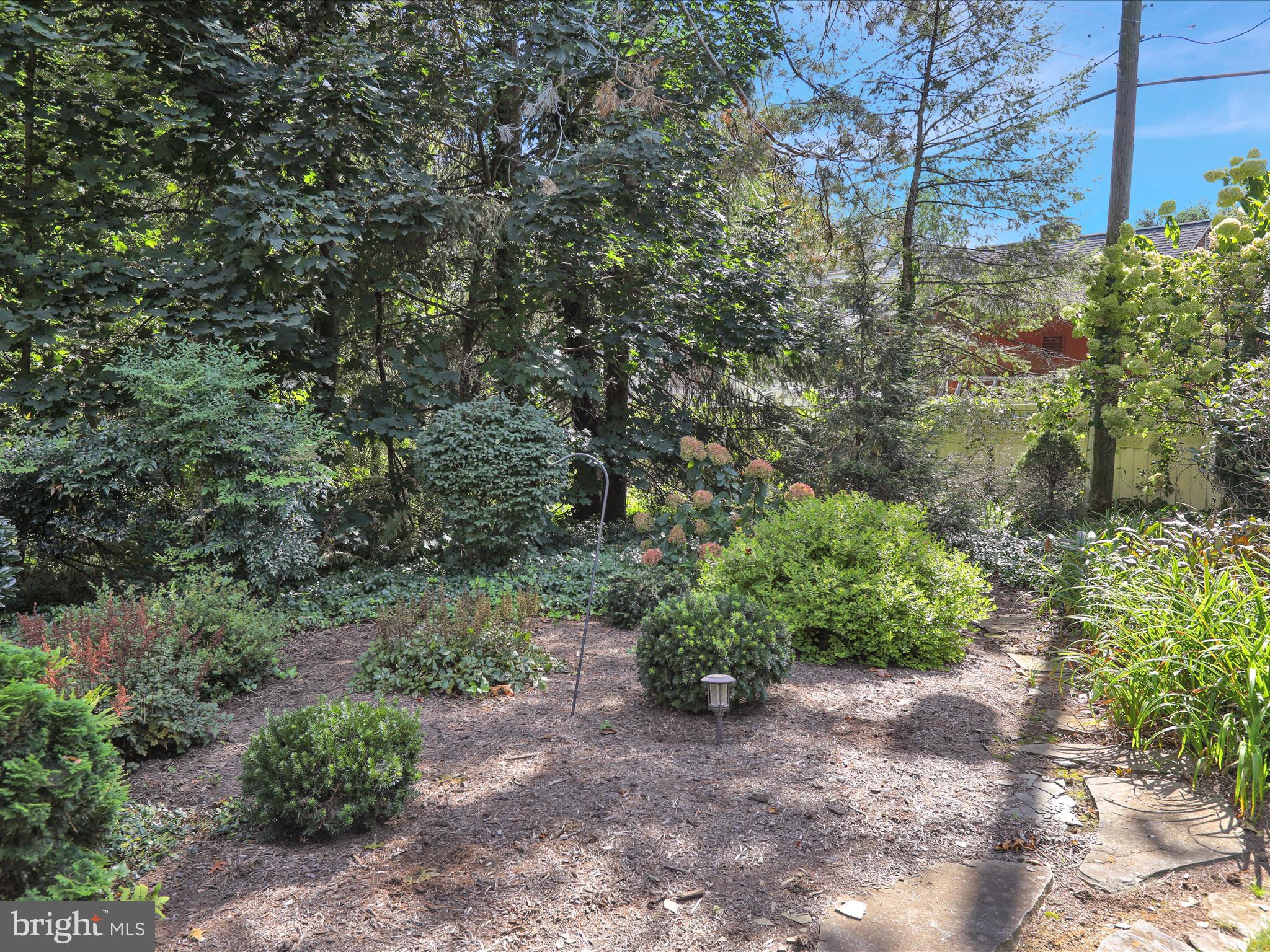 SCHOOL LANE HILLS - Residential