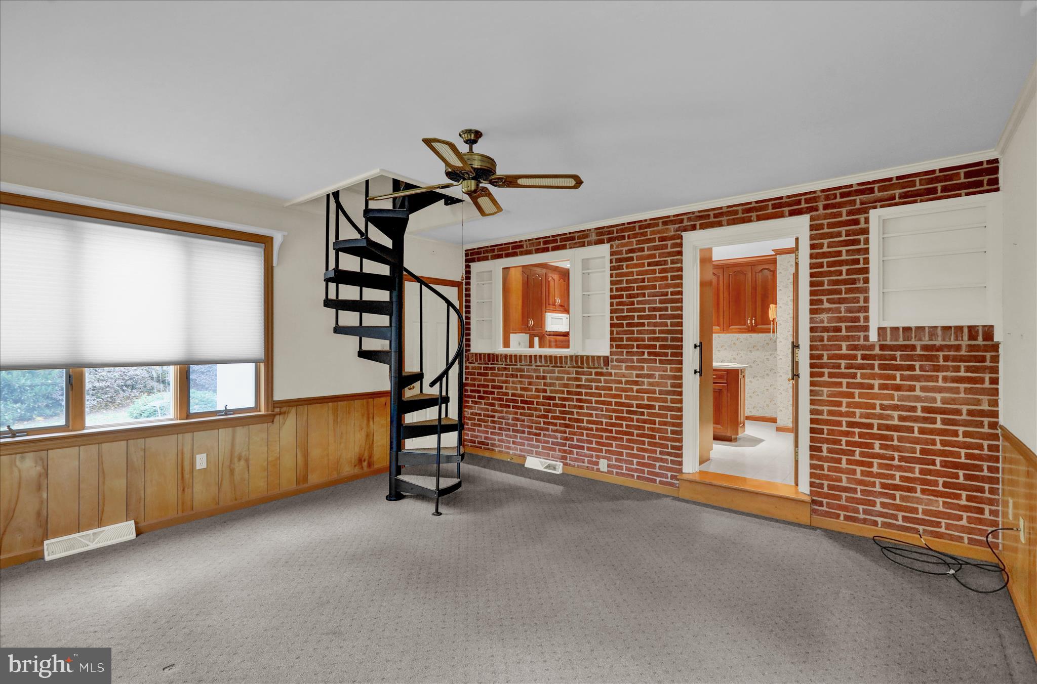 SCHOOL LANE HILLS - Residential