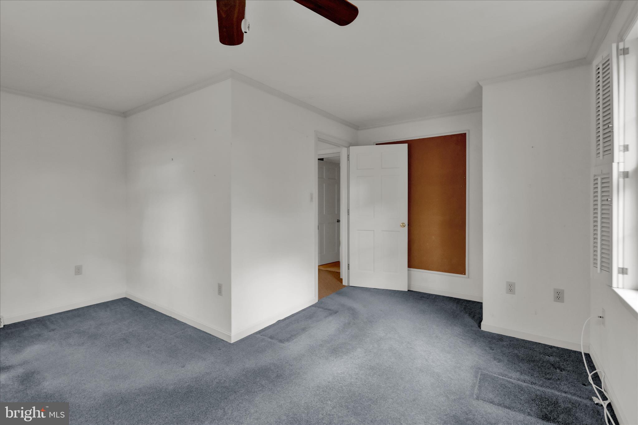 SCHOOL LANE HILLS - Residential