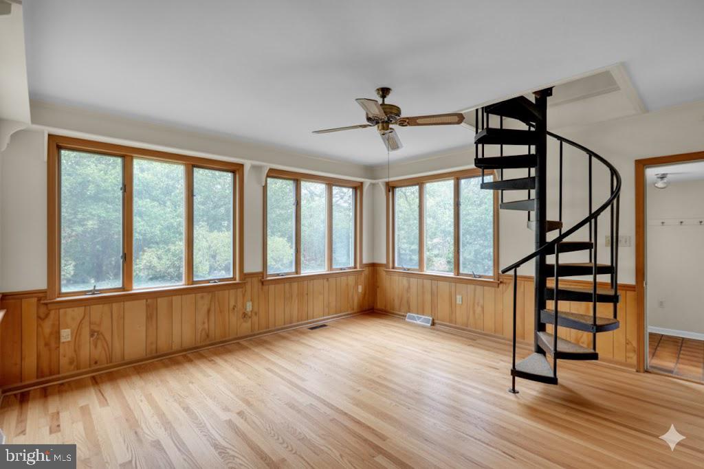 SCHOOL LANE HILLS - Residential