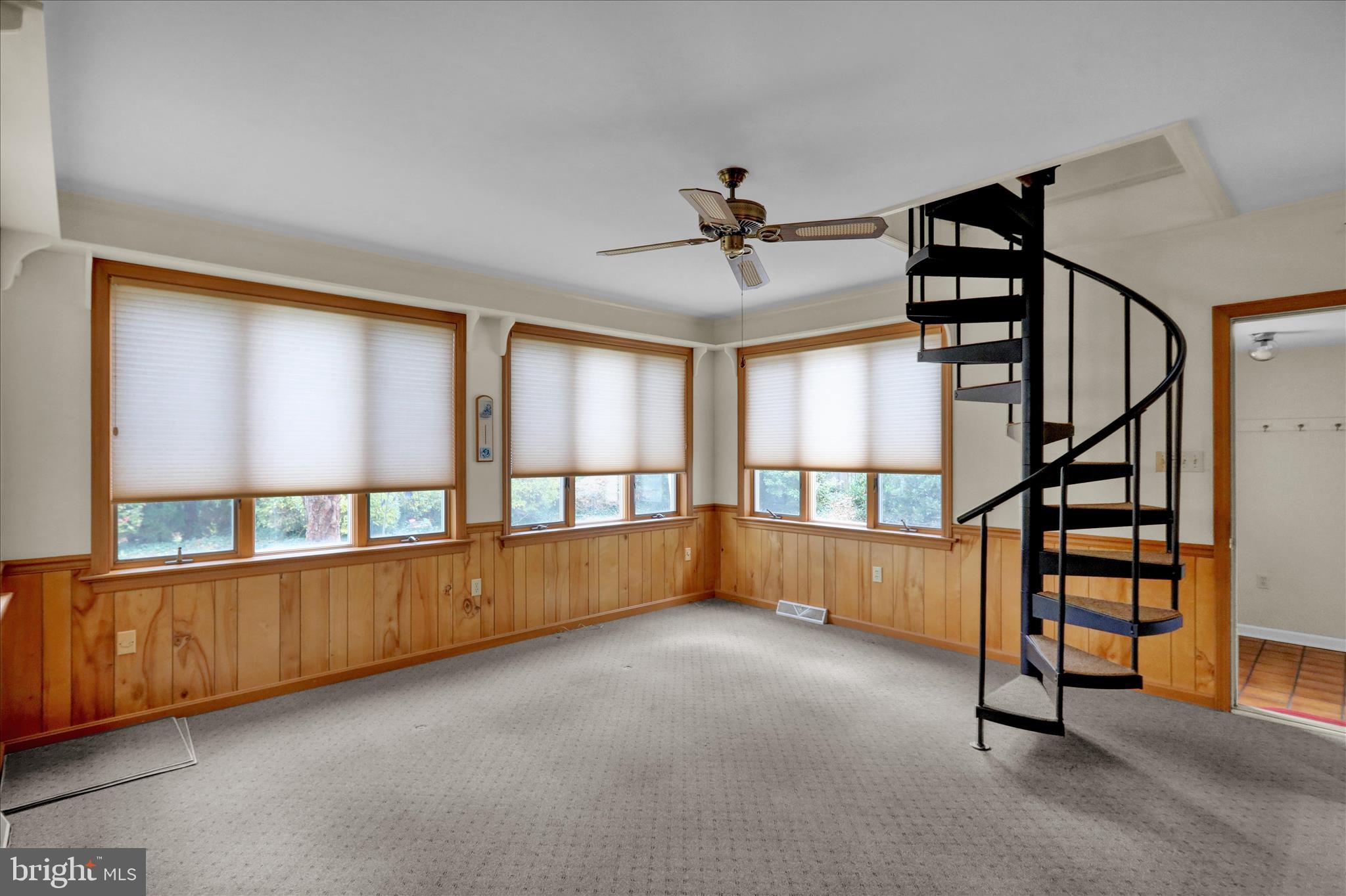 SCHOOL LANE HILLS - Residential