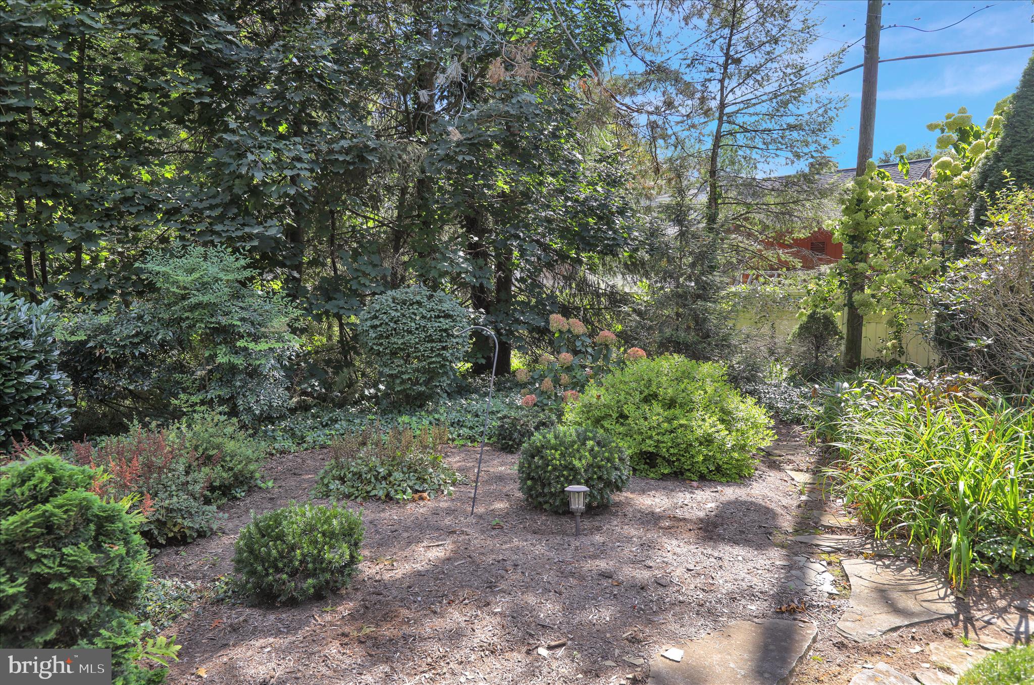 SCHOOL LANE HILLS - Residential