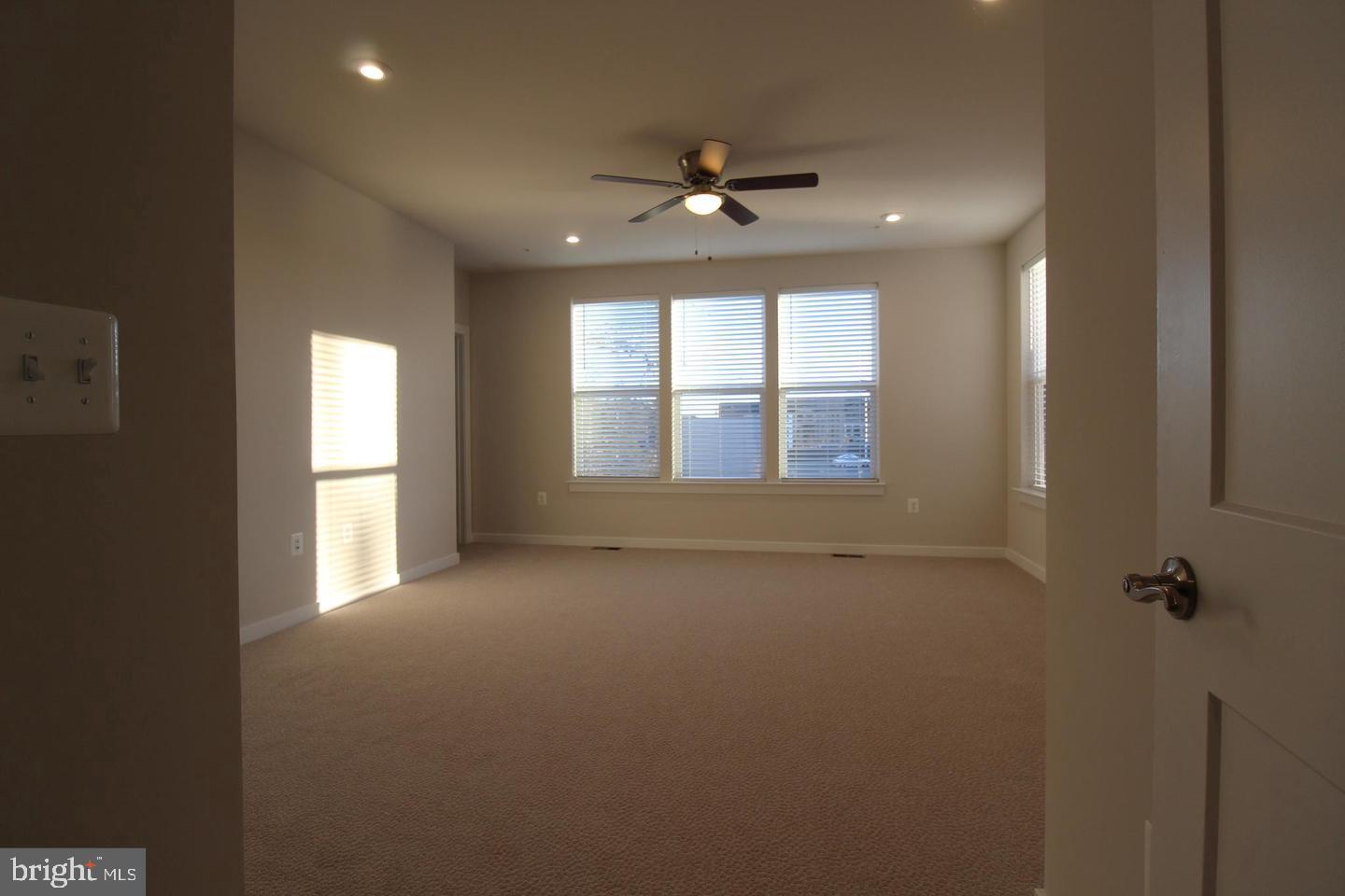 ASHBROOK PLACE - Residential Lease