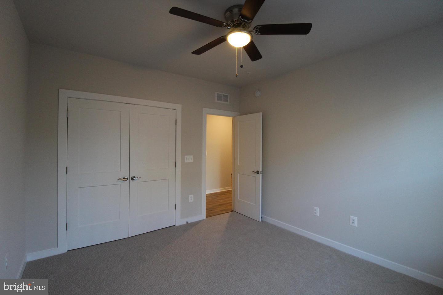 ASHBROOK PLACE - Residential Lease