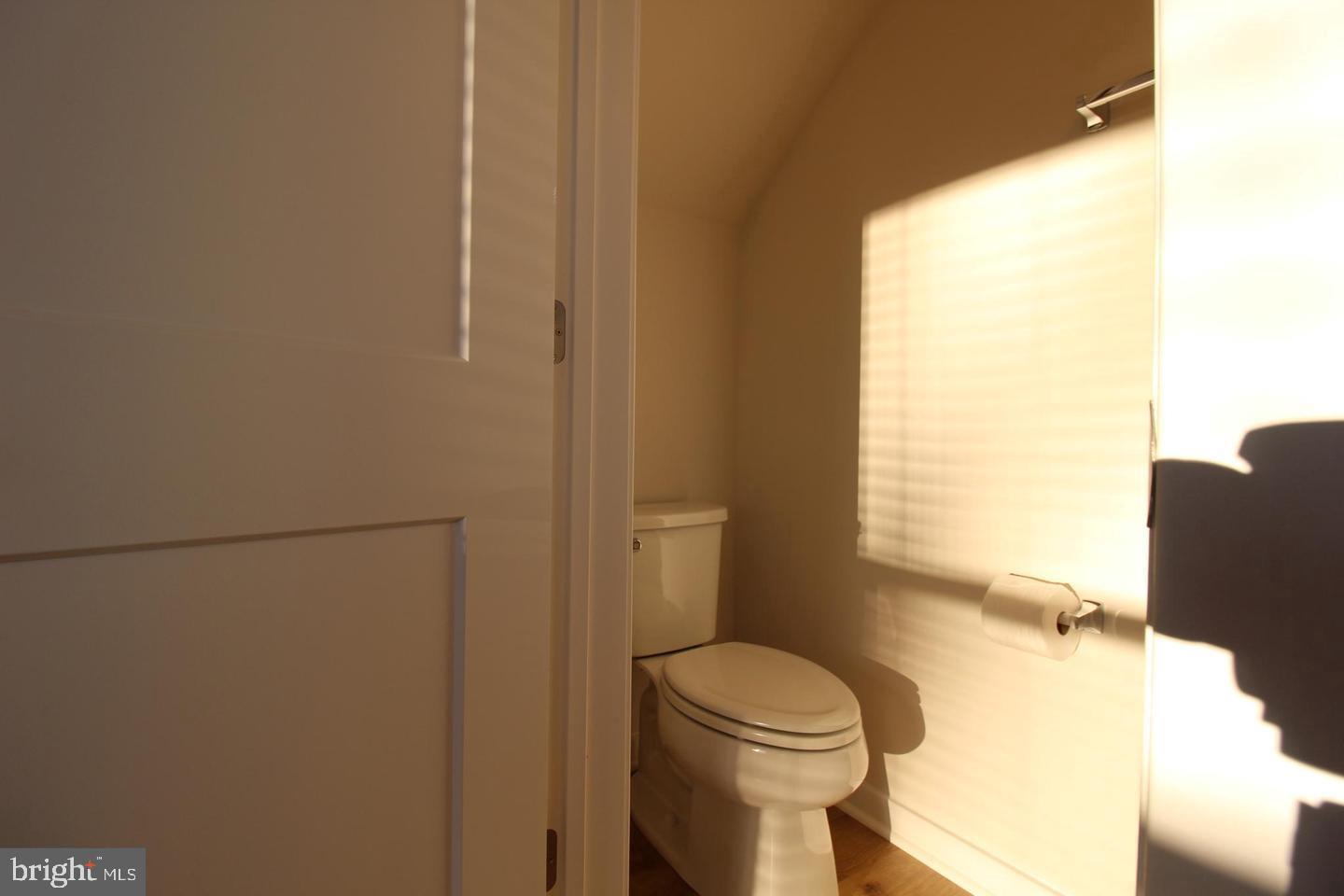 ASHBROOK PLACE - Residential Lease