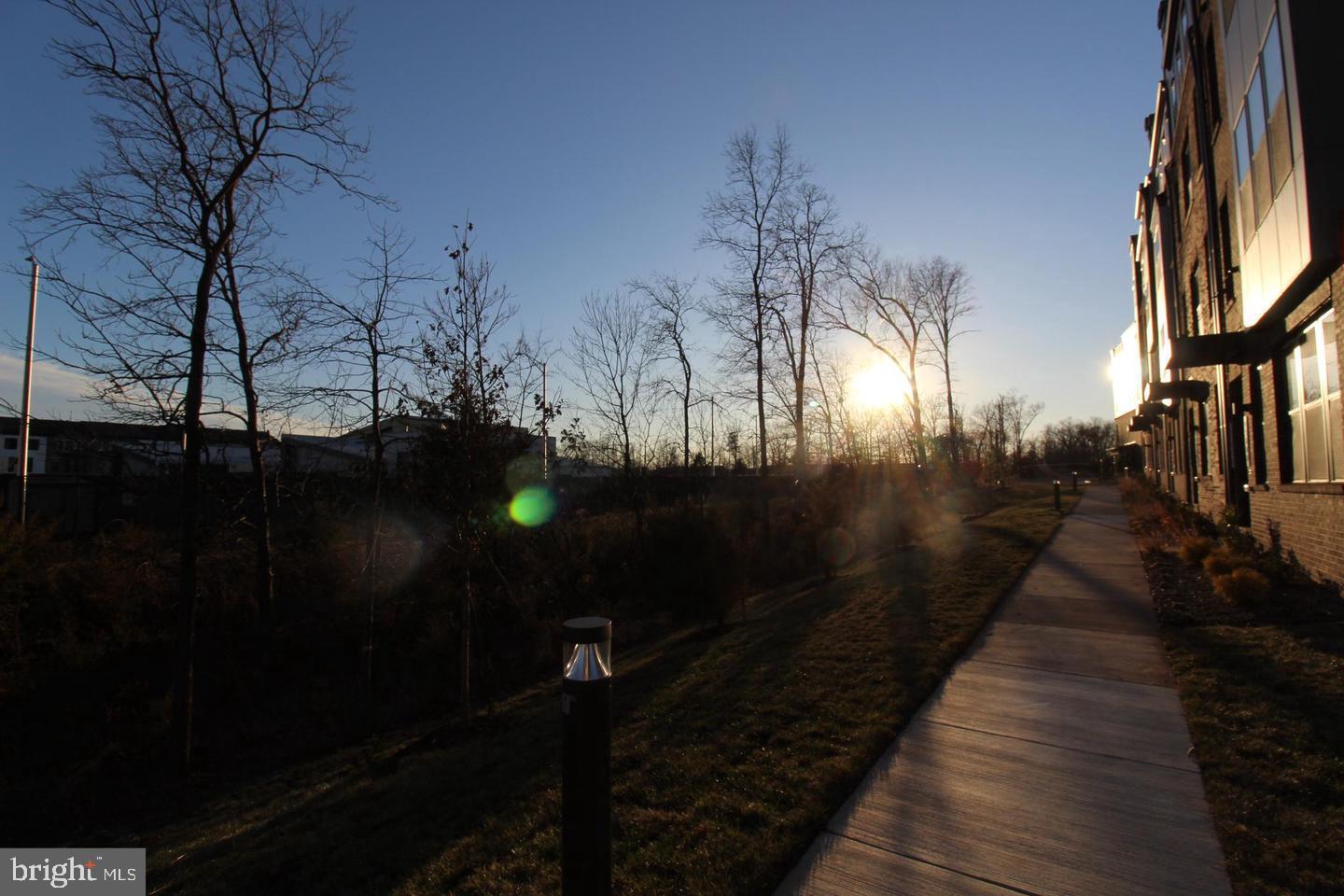 ASHBROOK PLACE - Residential Lease