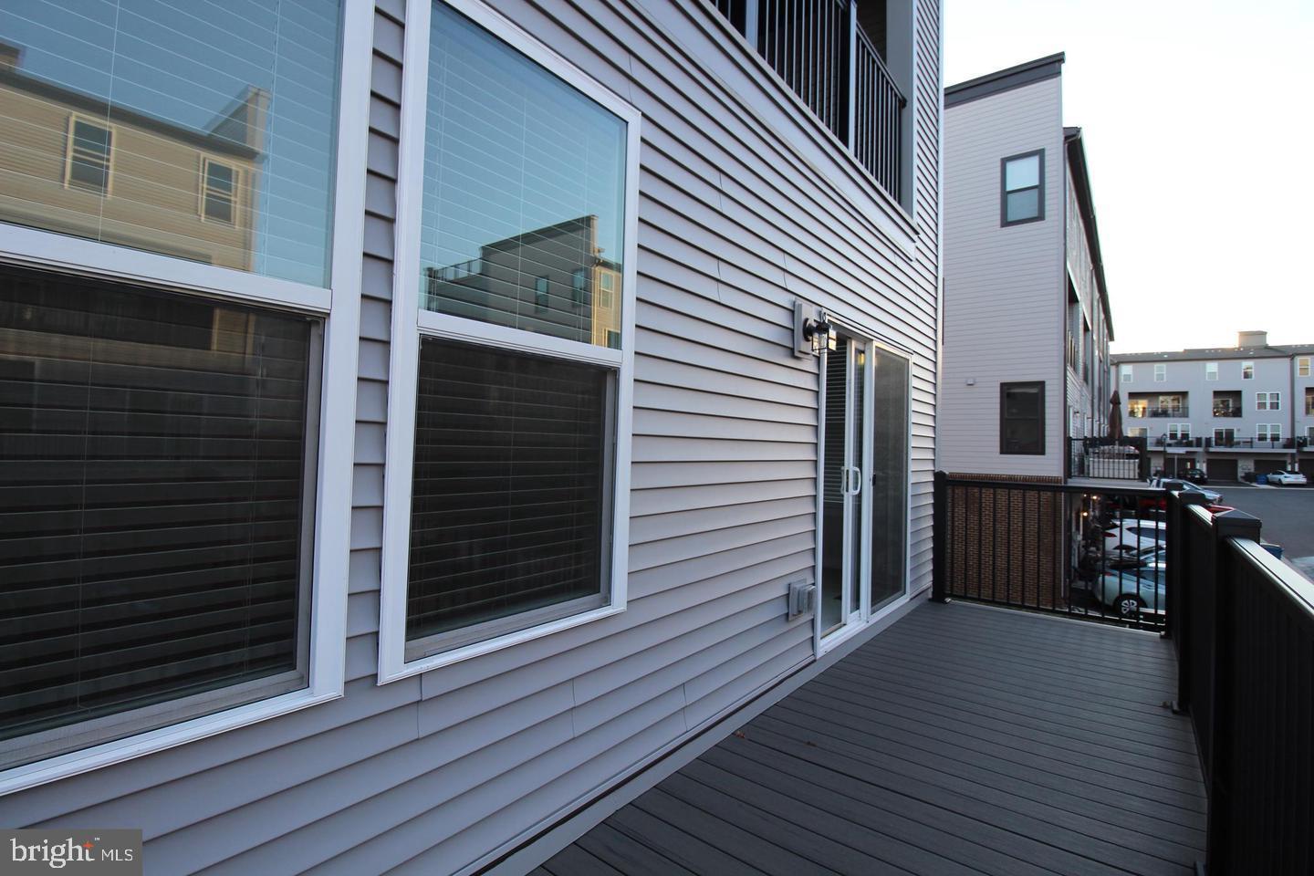 ASHBROOK PLACE - Residential Lease