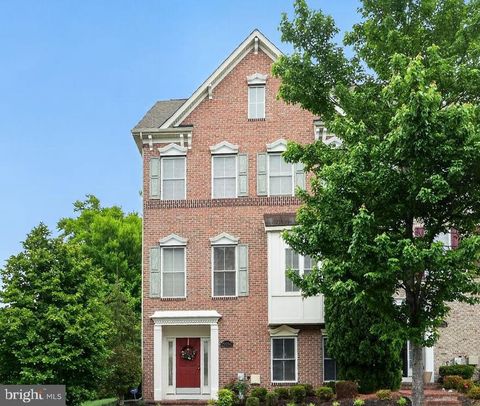 Photo of 15504 Newtonmore Lane, UPPER MARLBORO, MD 20774 (MLS # MDPG2200694)