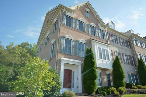 Photo of 15504 Newtonmore Lane, UPPER MARLBORO, MD 20774 (MLS # MDPG2200694)