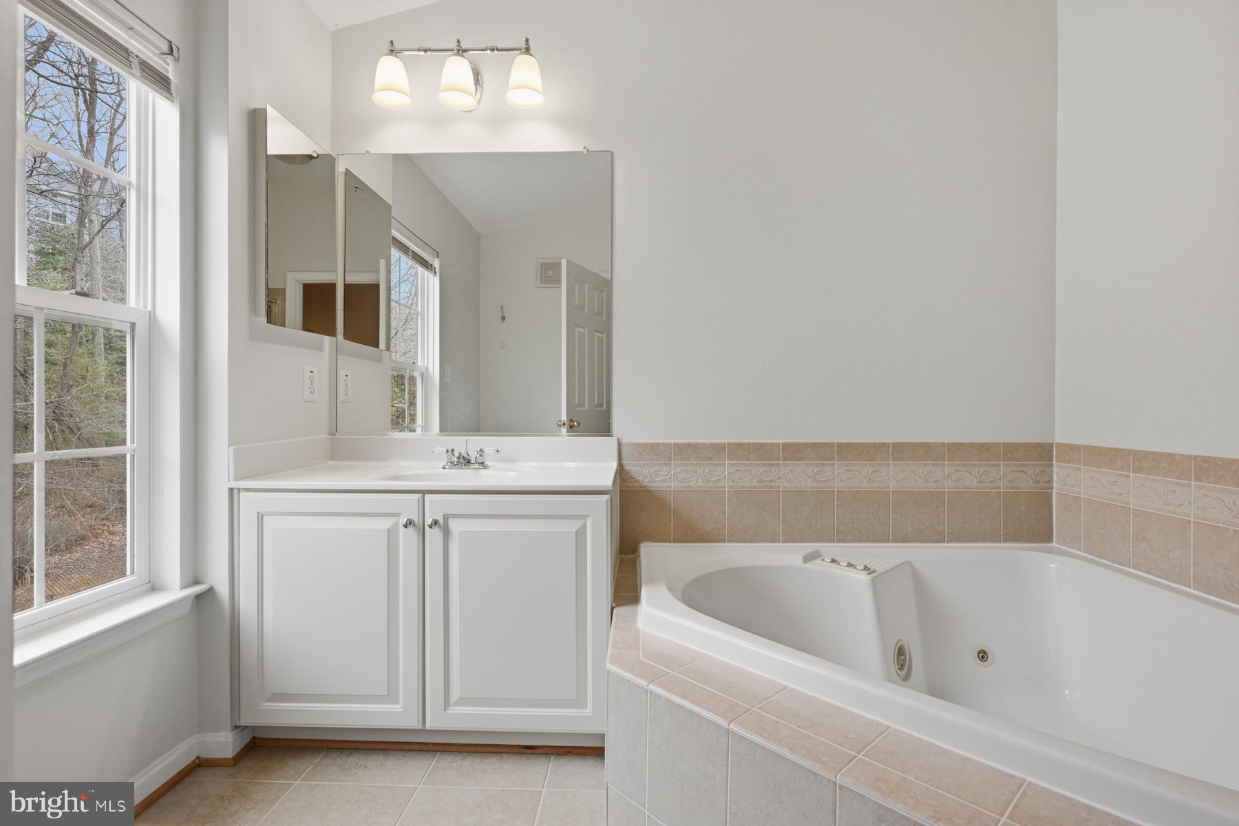 CREEKSIDE COVE - Residential