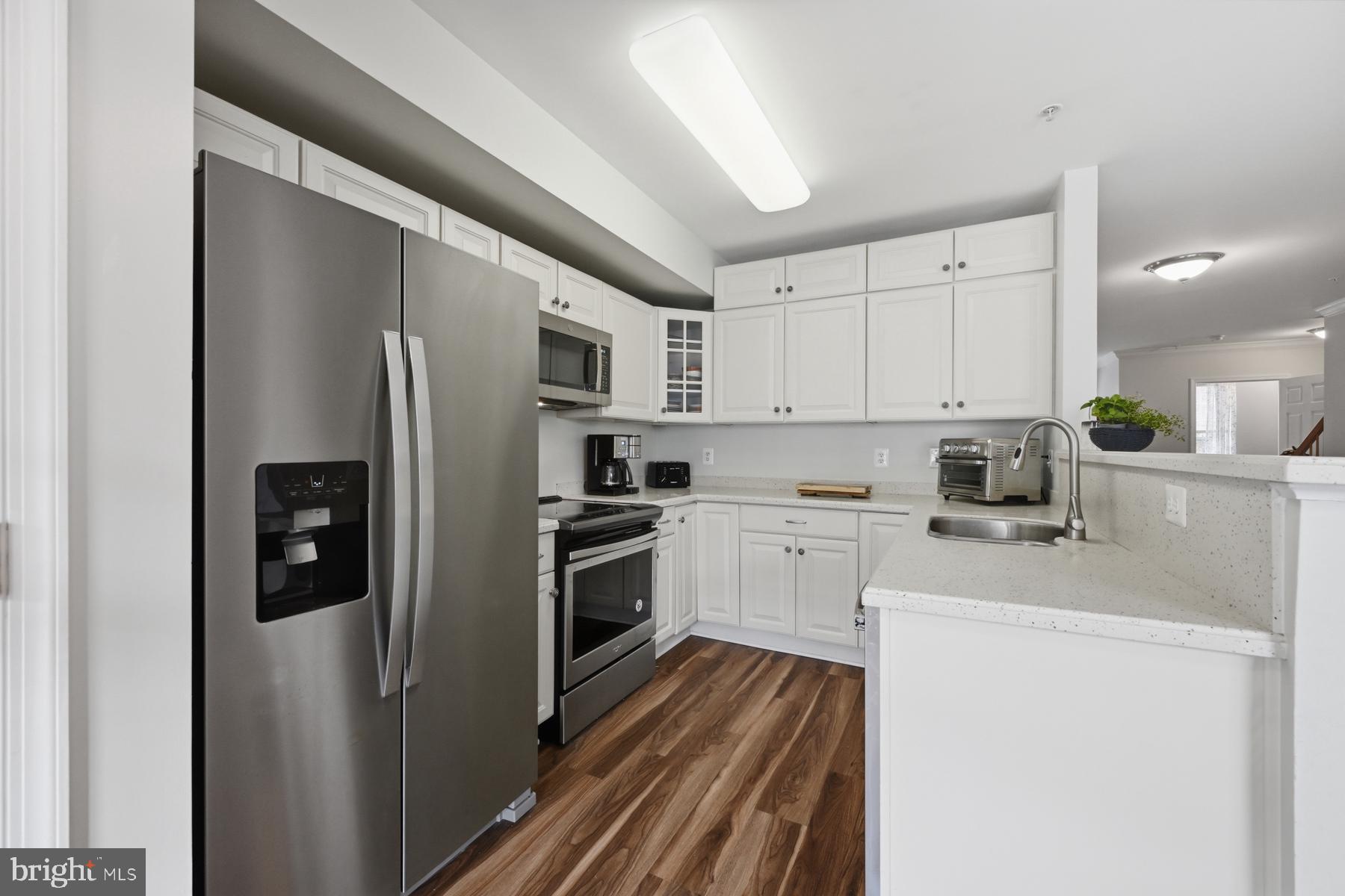 CREEKSIDE COVE - Residential