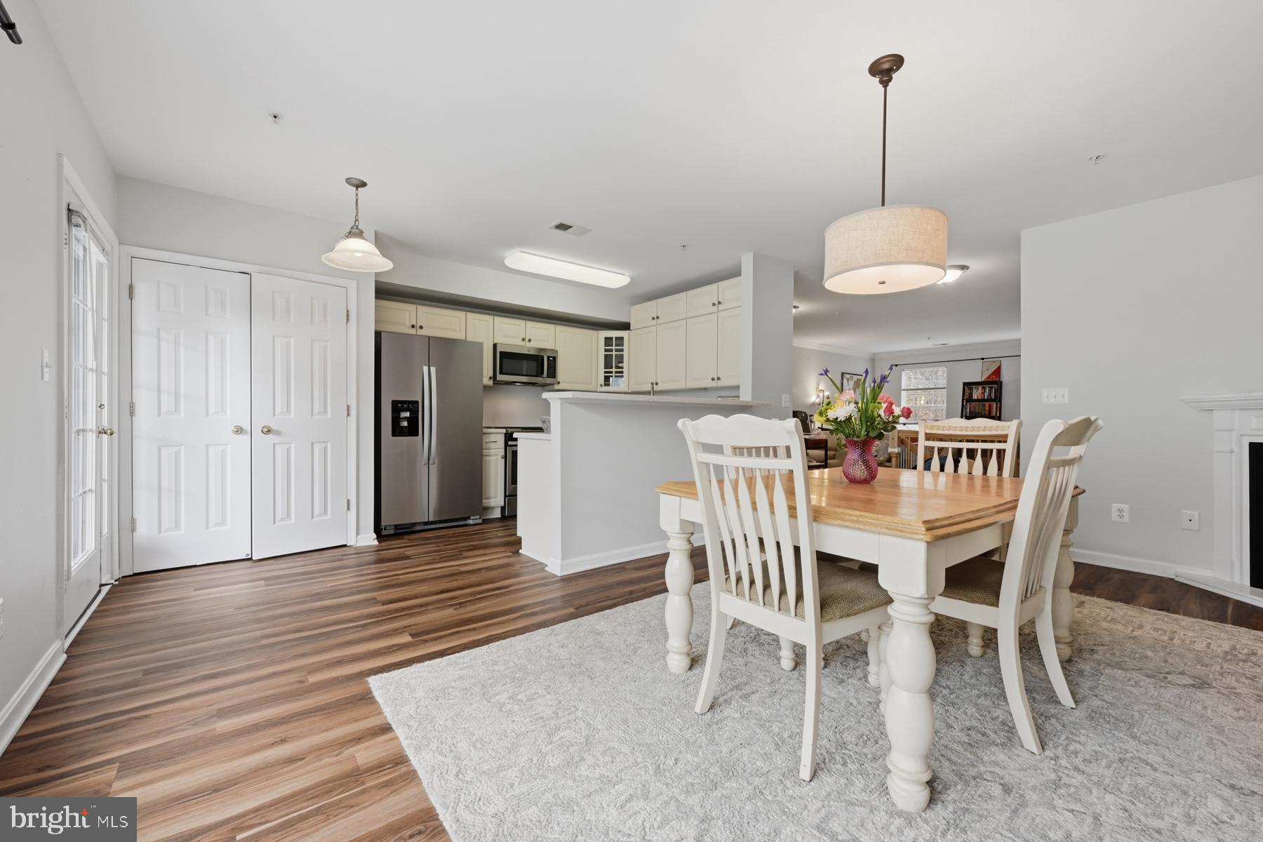 CREEKSIDE COVE - Residential