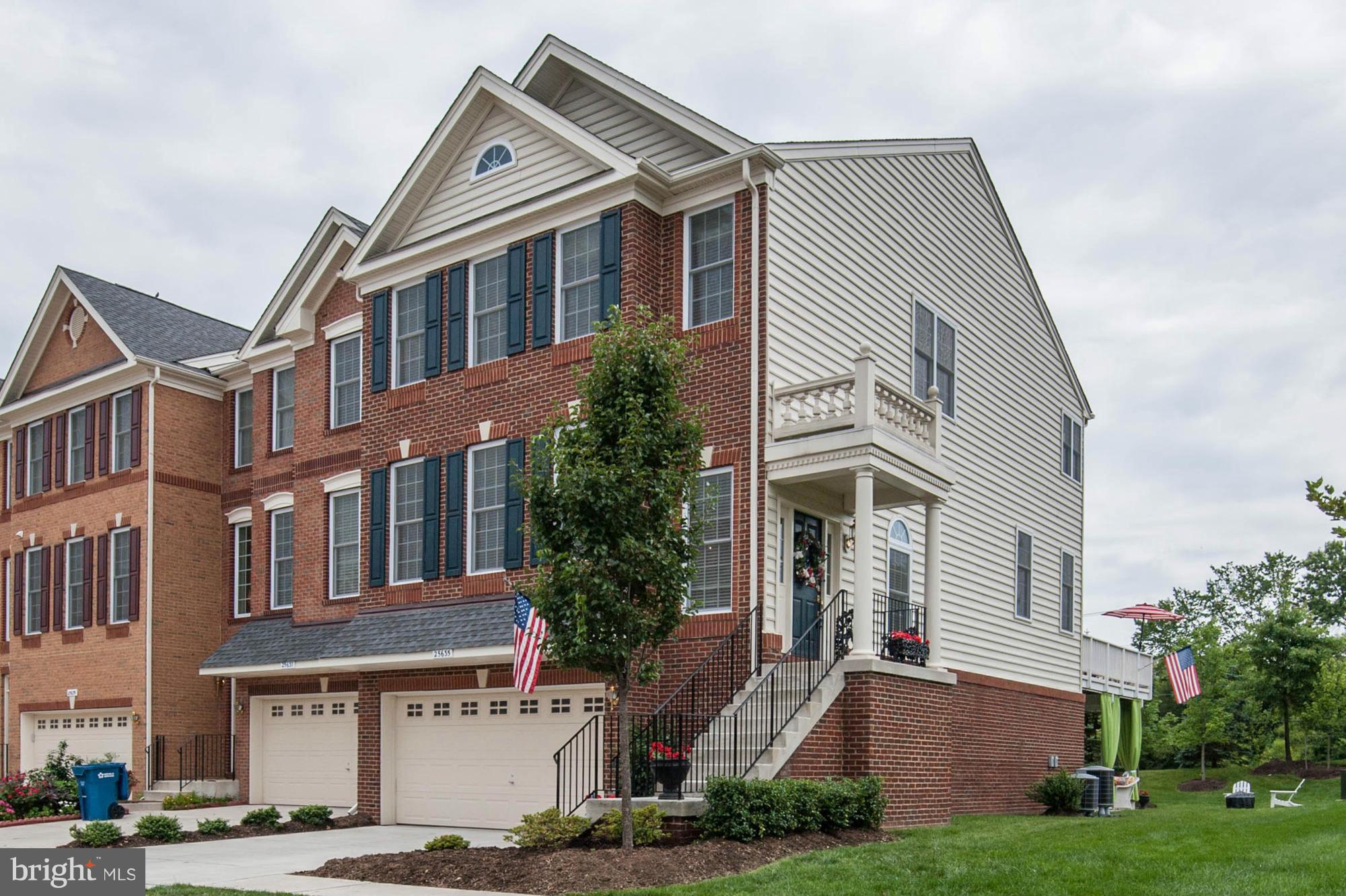 SOUTH RIDING - Residential