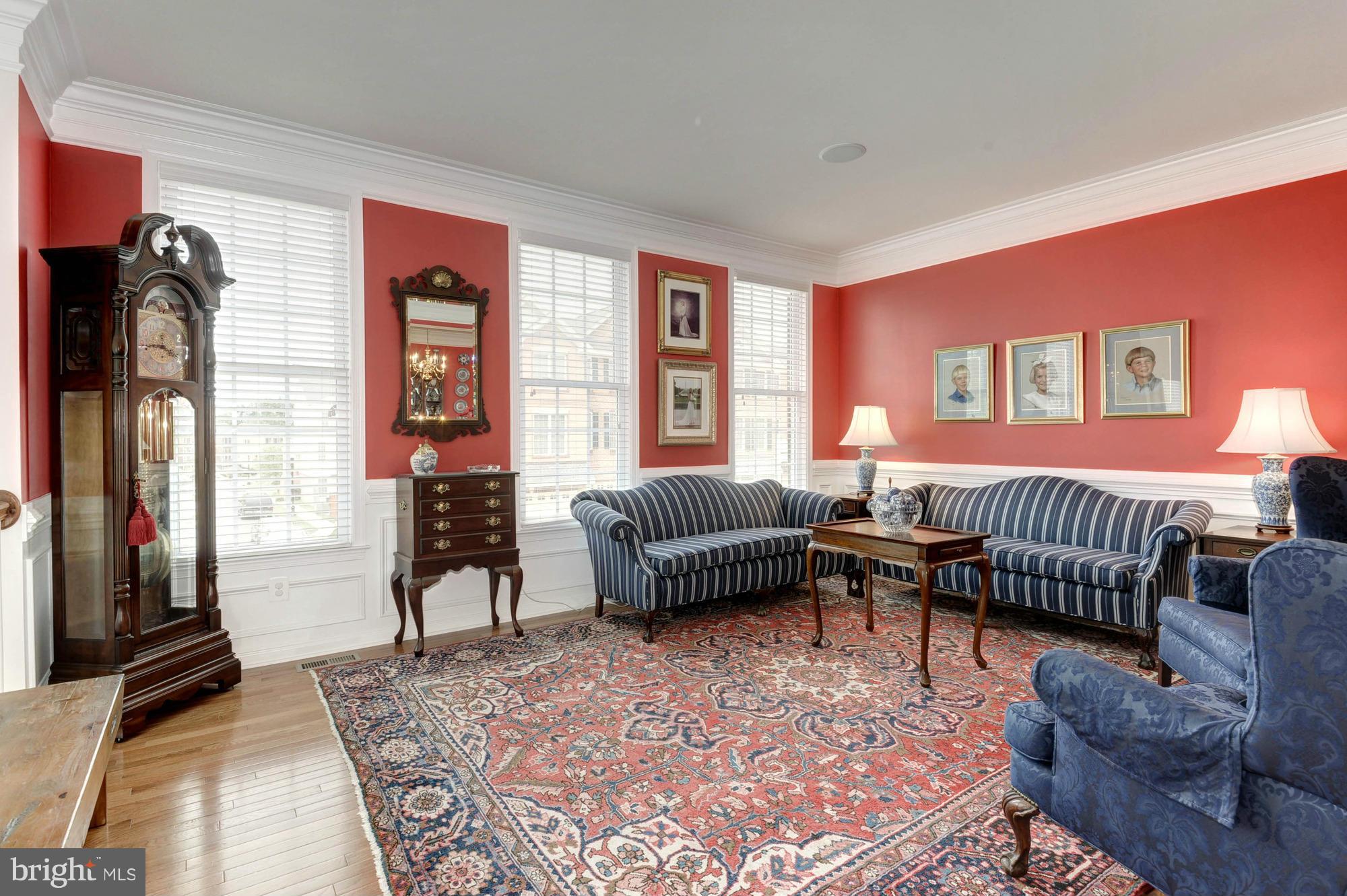 SOUTH RIDING - Residential