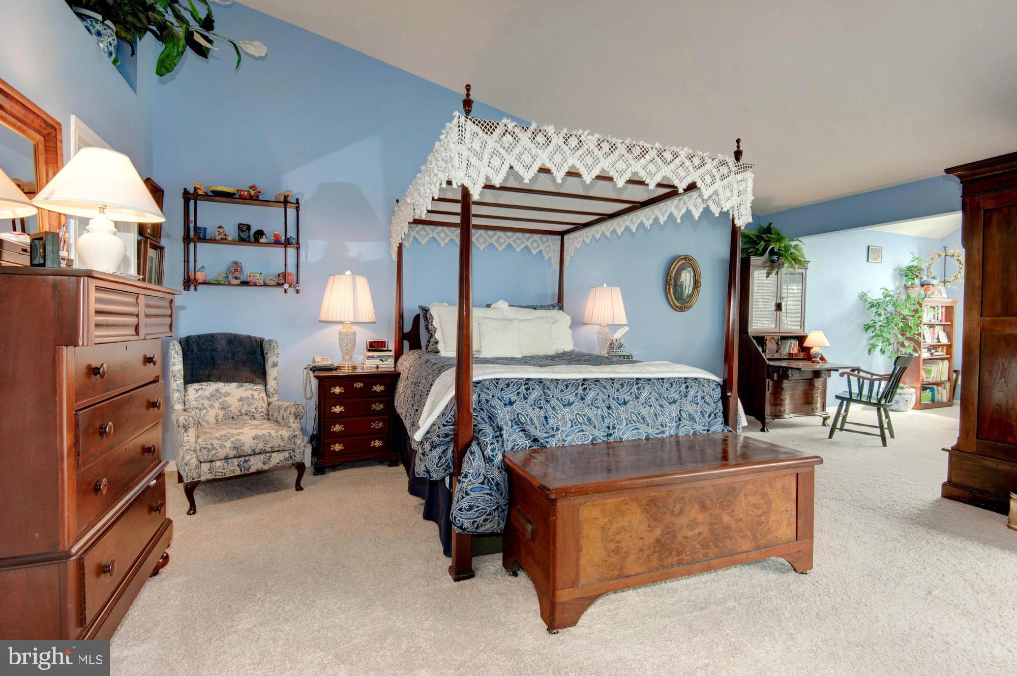 SOUTH RIDING - Residential