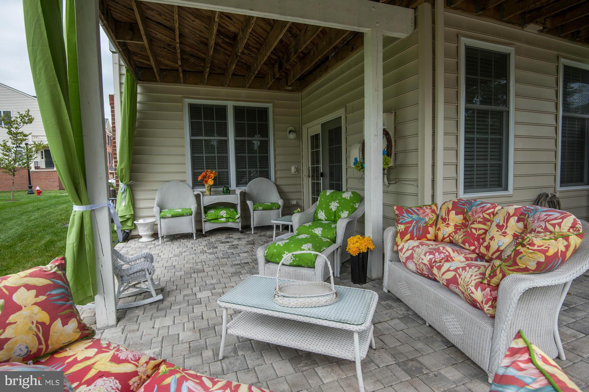 SOUTH RIDING - Residential