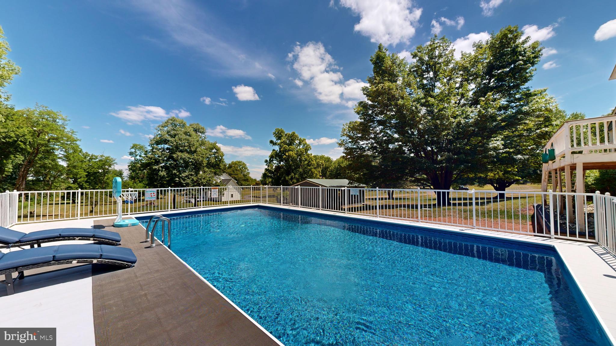 FOREST LAKES ESTATES - Residential