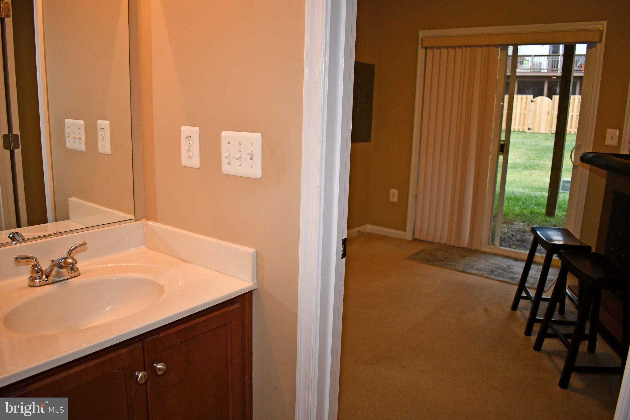 POWELLS RUN VILLAGE COND - Residential