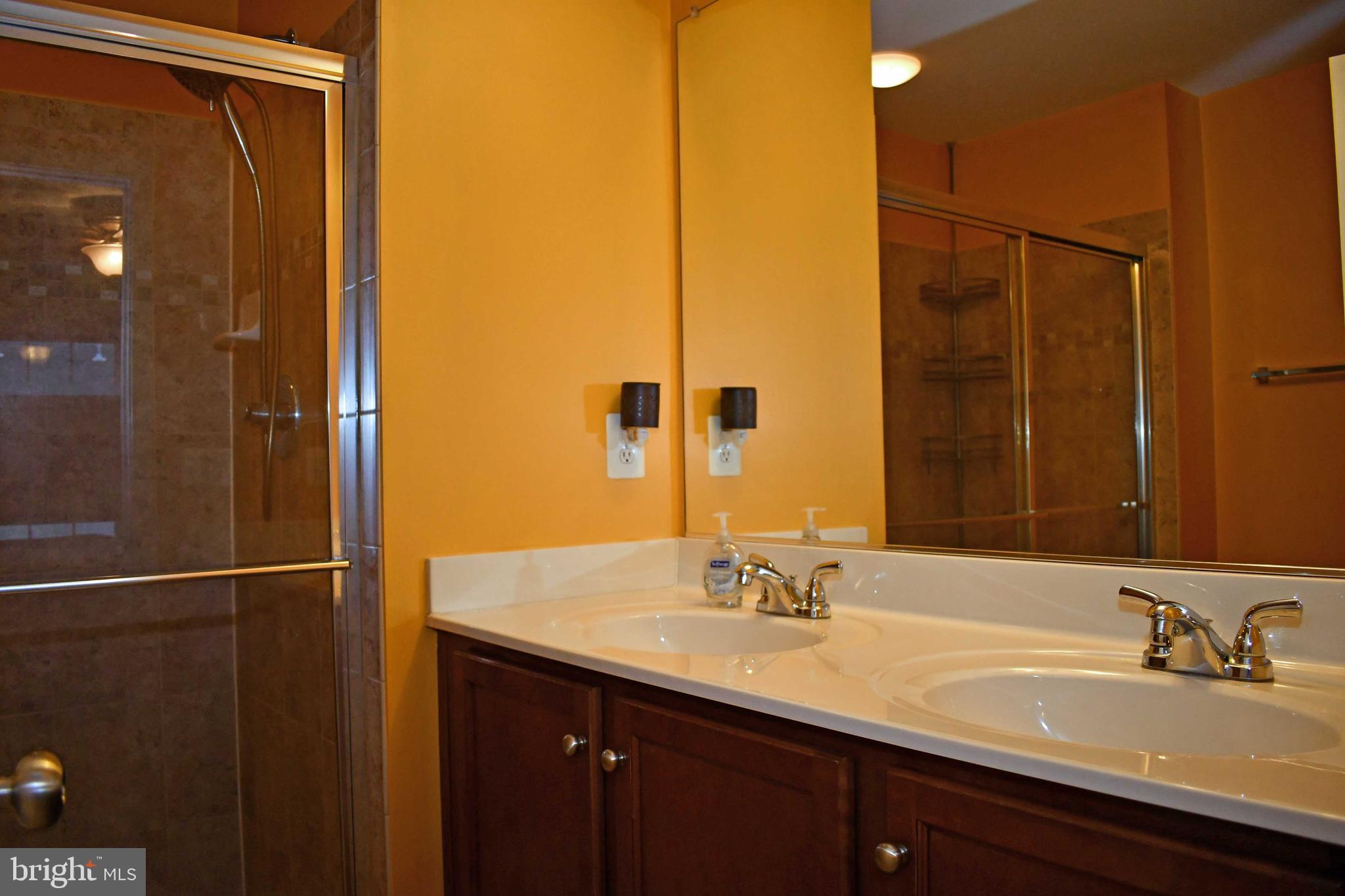 POWELLS RUN VILLAGE COND - Residential