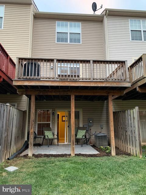 POWELLS RUN VILLAGE COND - Residential