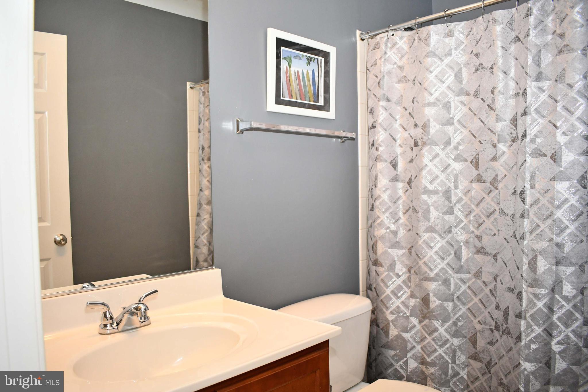 POWELLS RUN VILLAGE COND - Residential