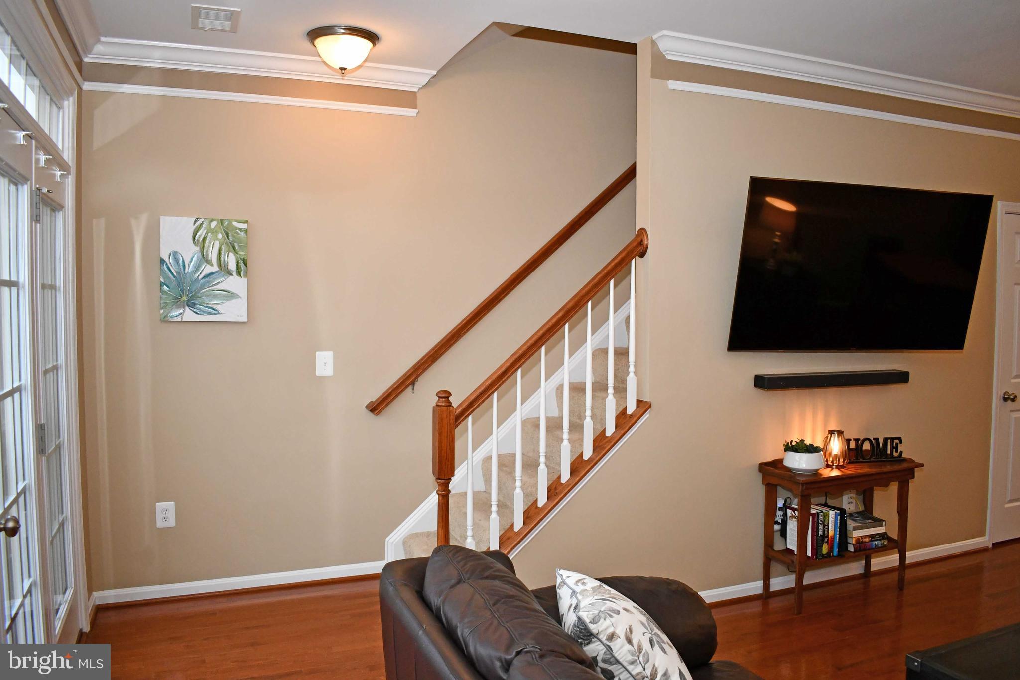 POWELLS RUN VILLAGE COND - Residential