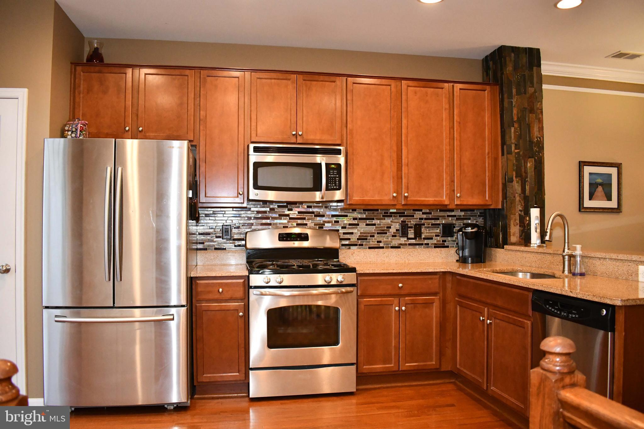 POWELLS RUN VILLAGE COND - Residential