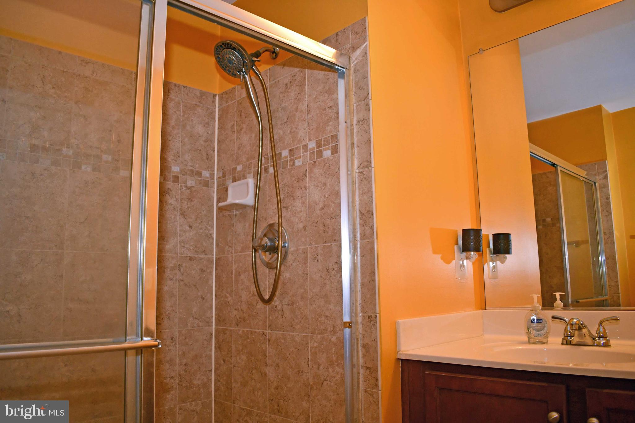 POWELLS RUN VILLAGE COND - Residential