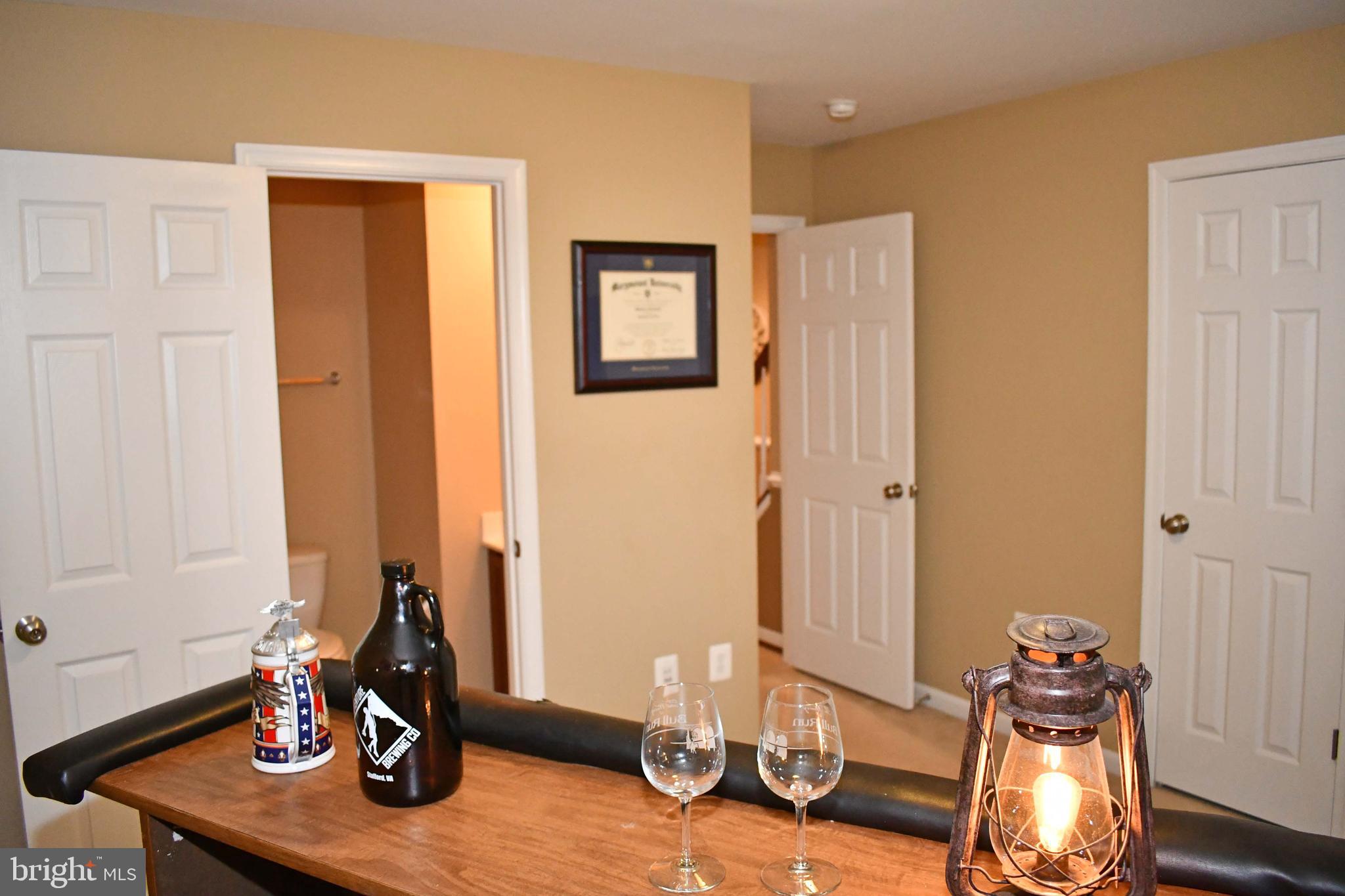 POWELLS RUN VILLAGE COND - Residential