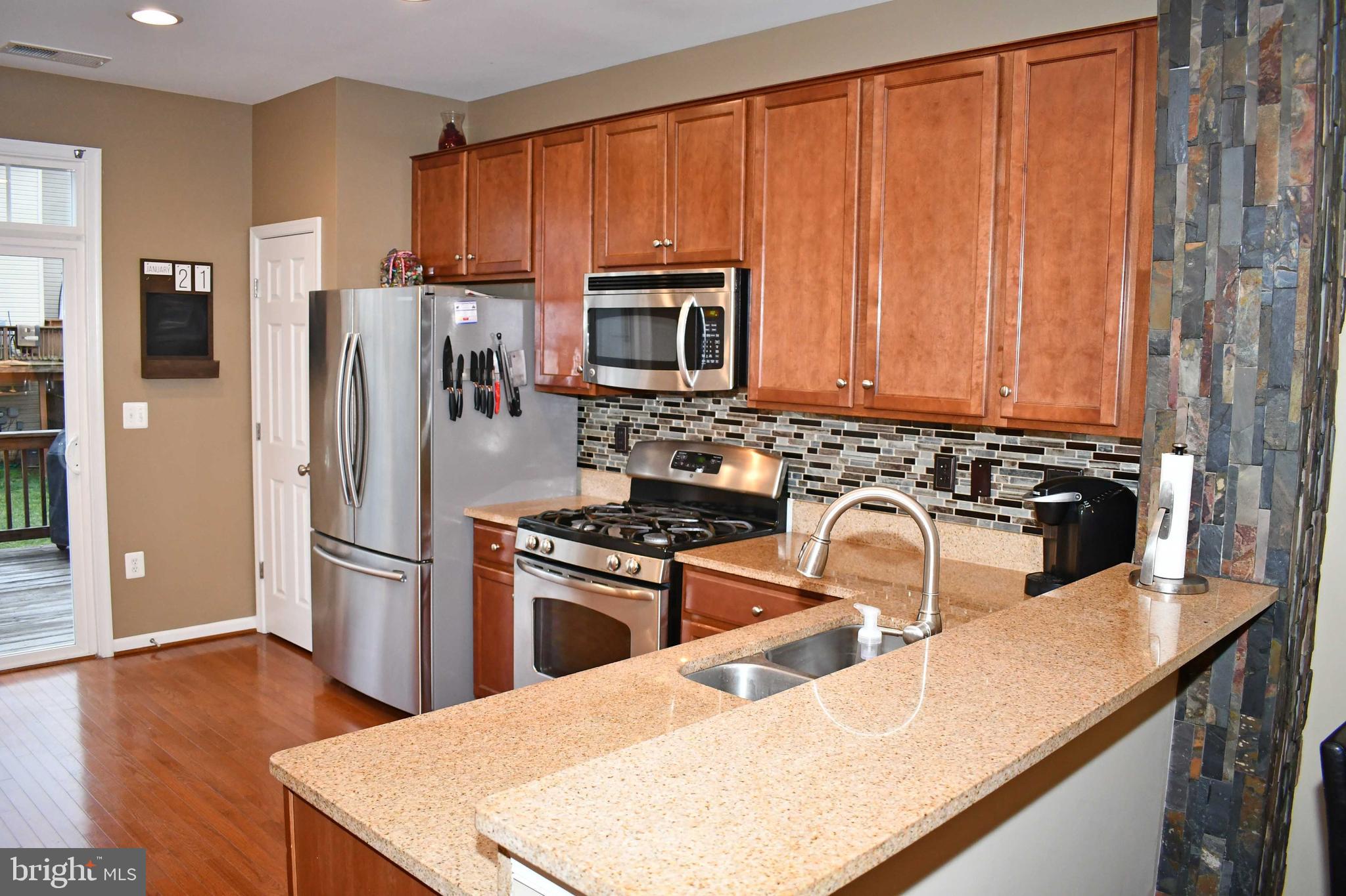 POWELLS RUN VILLAGE COND - Residential