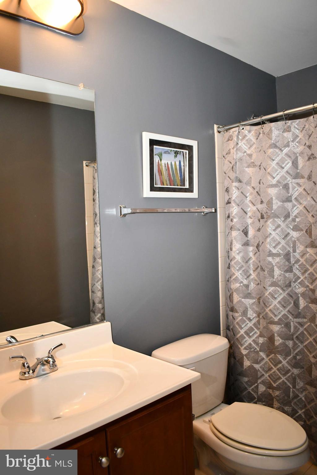 POWELLS RUN VILLAGE COND - Residential