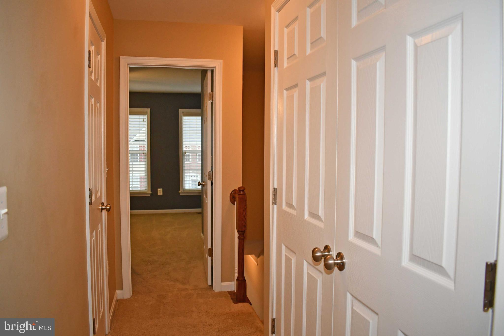 POWELLS RUN VILLAGE COND - Residential