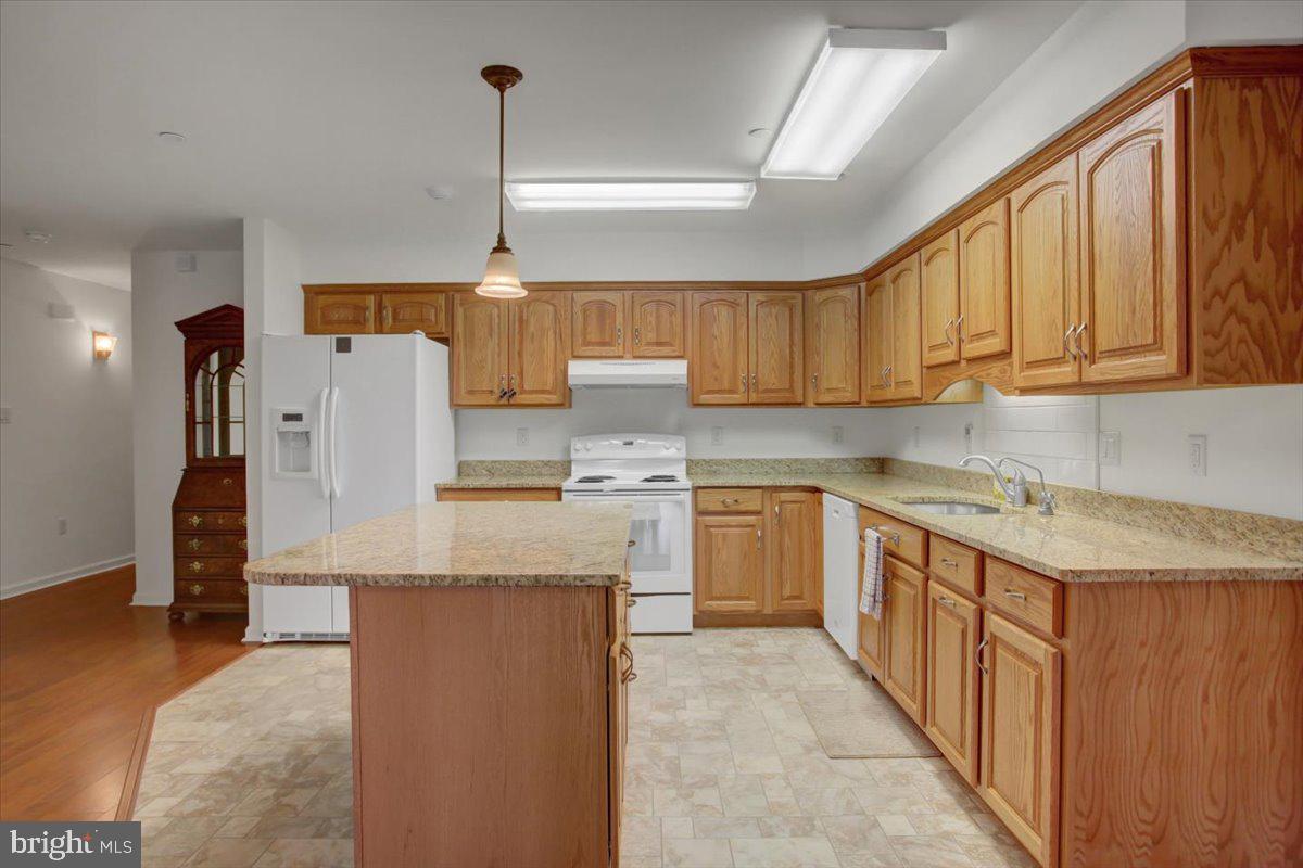 LONG MEADOW - Residential
