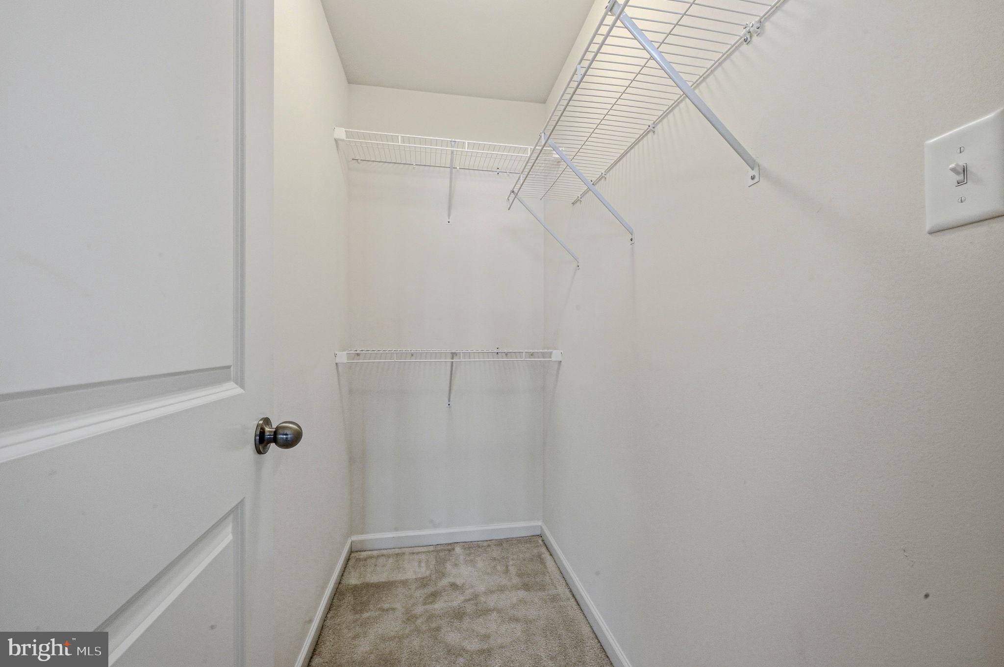 HYETTS CROSSING - Residential