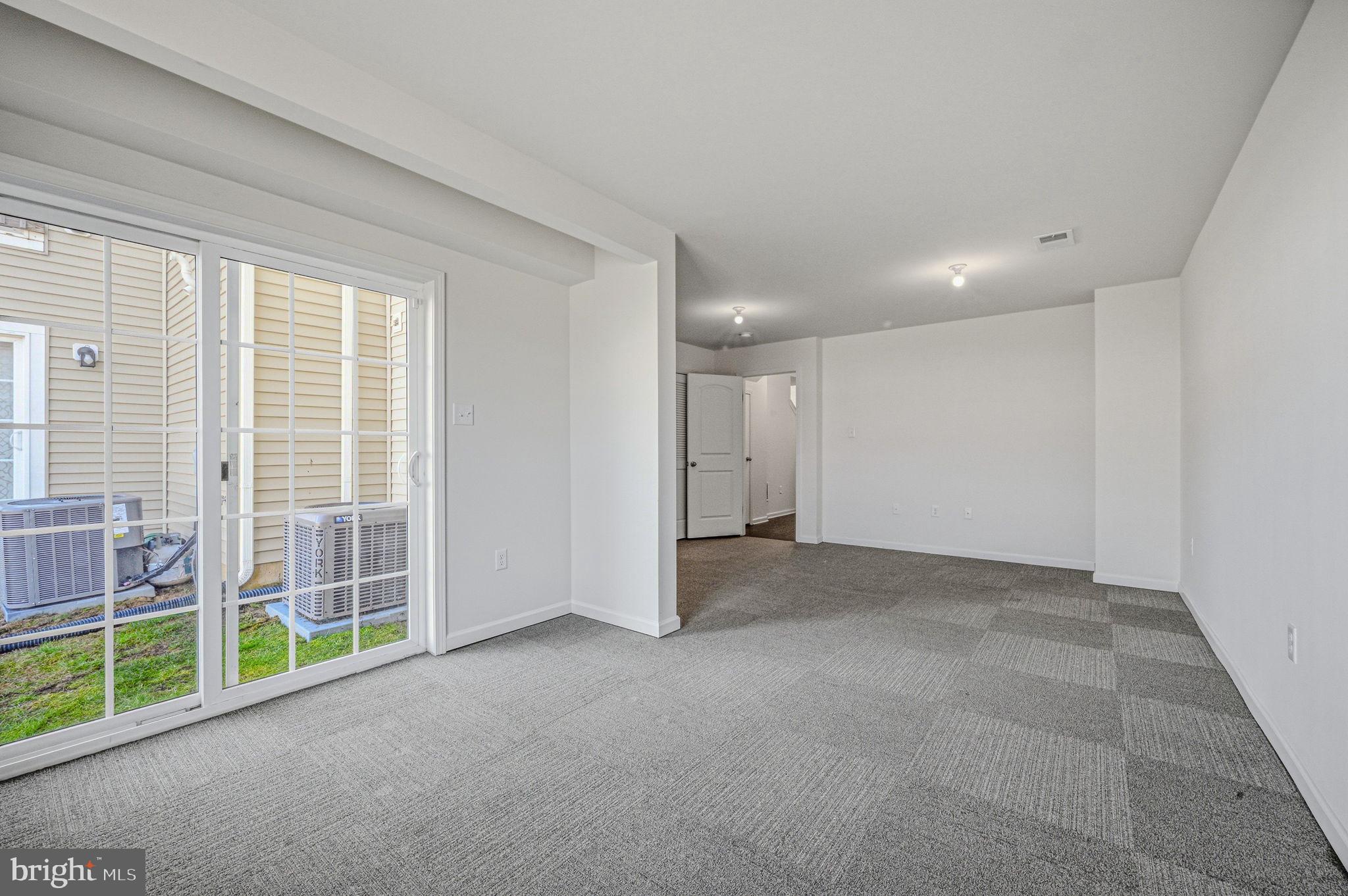 HYETTS CROSSING - Residential