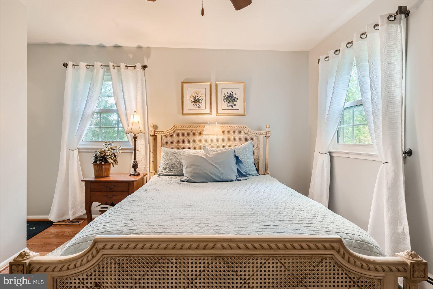 COLUMBIA HILLS - Residential