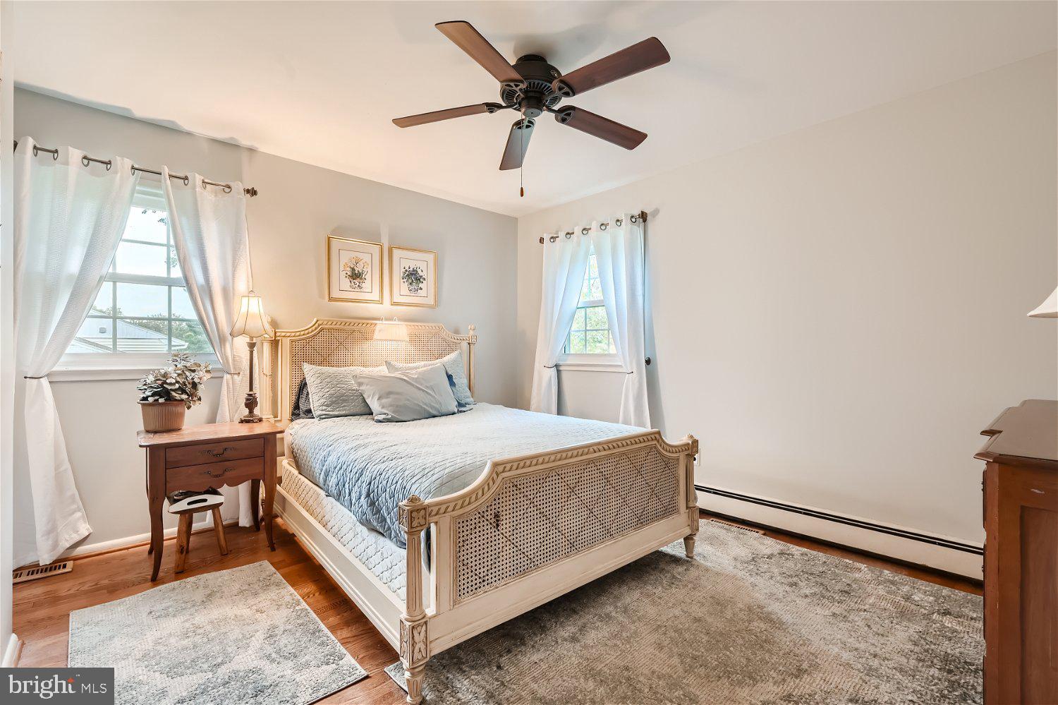 COLUMBIA HILLS - Residential