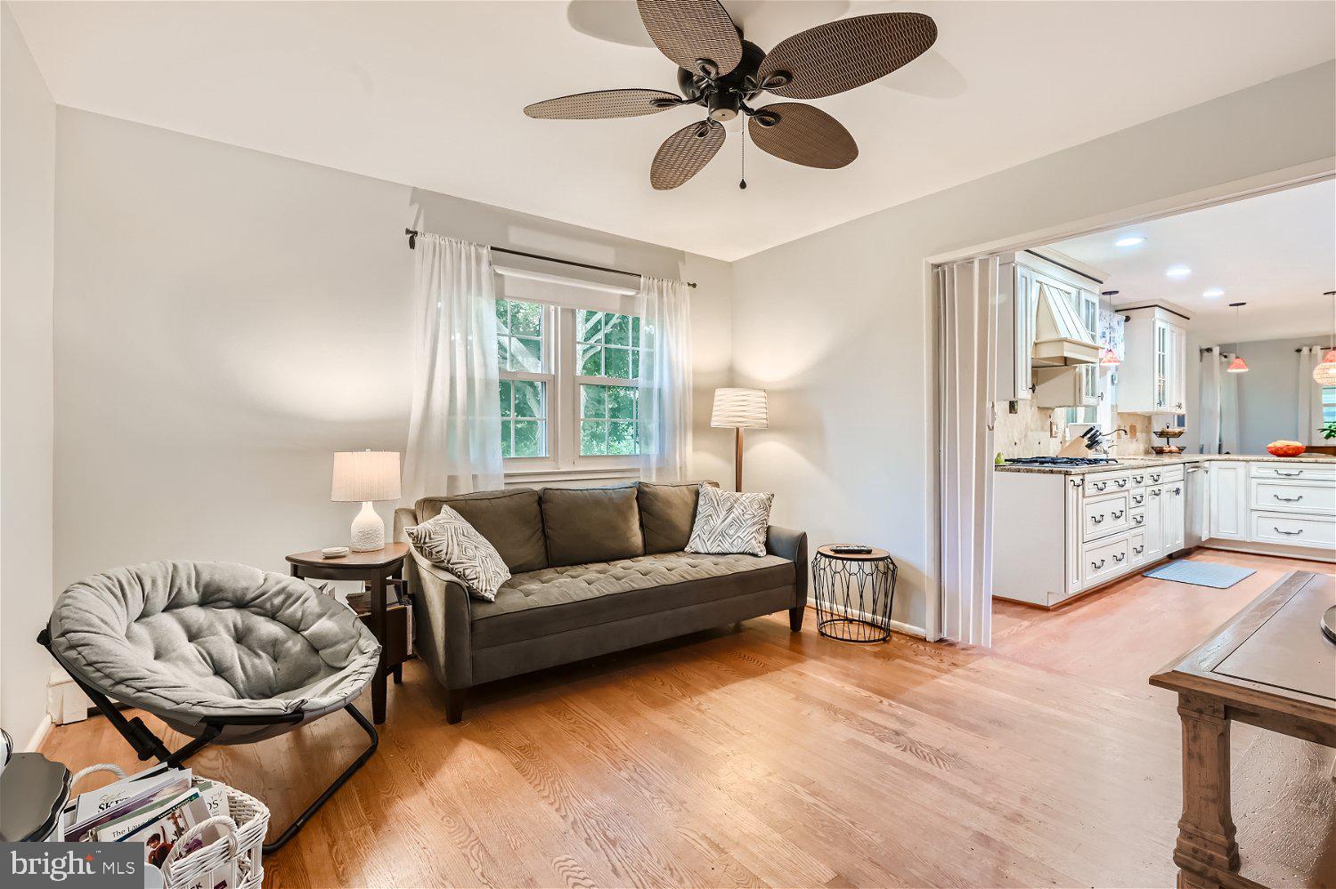 COLUMBIA HILLS - Residential