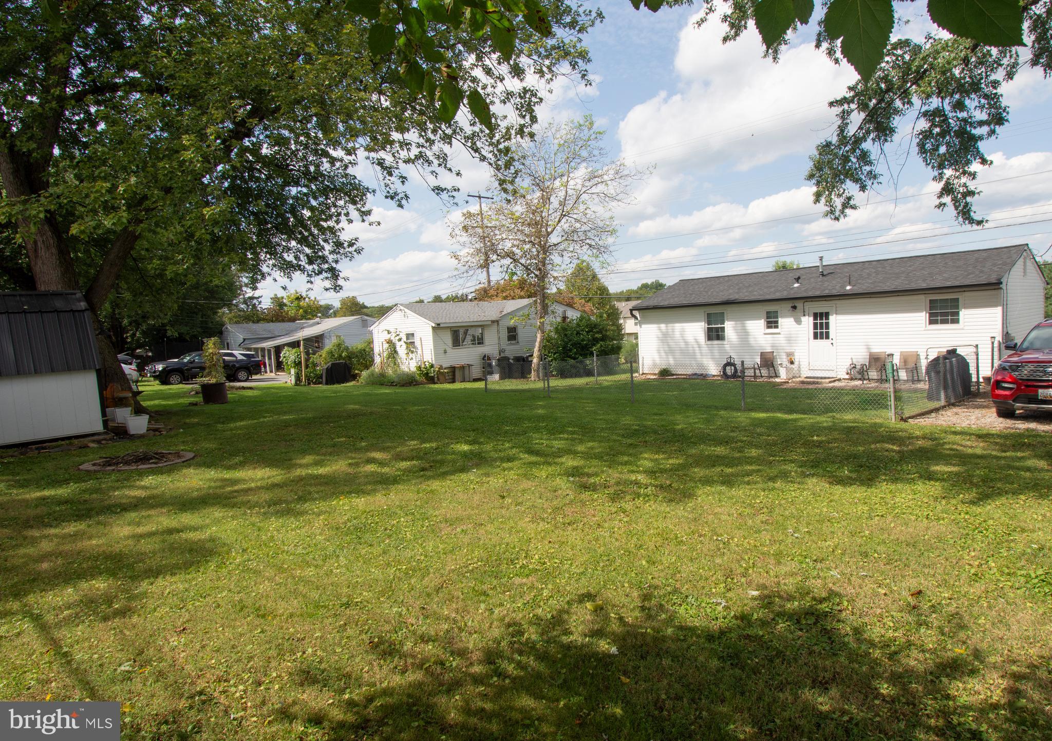 MEADOWVIEW - Residential