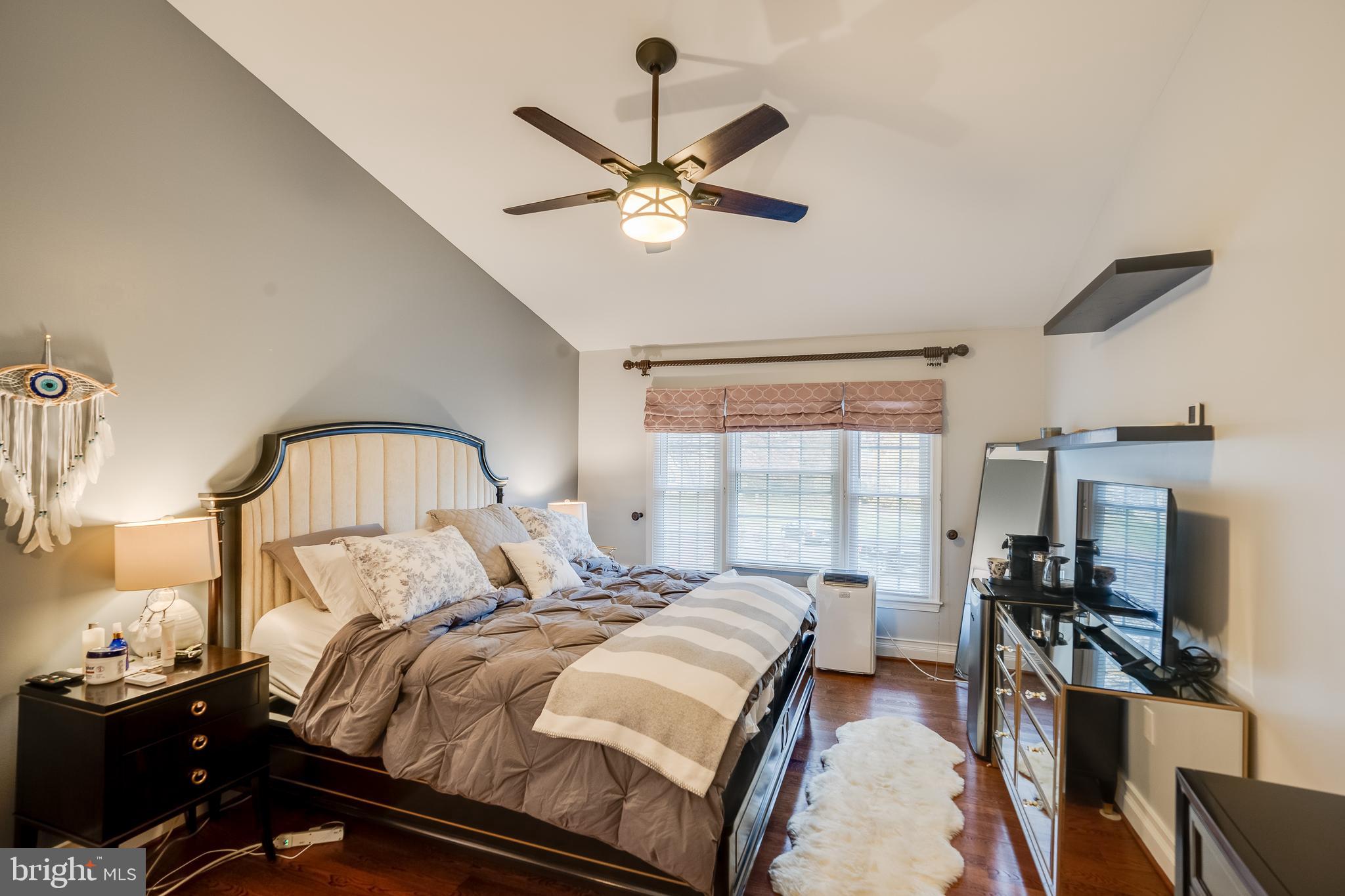 AUTUMN GLEN - Residential