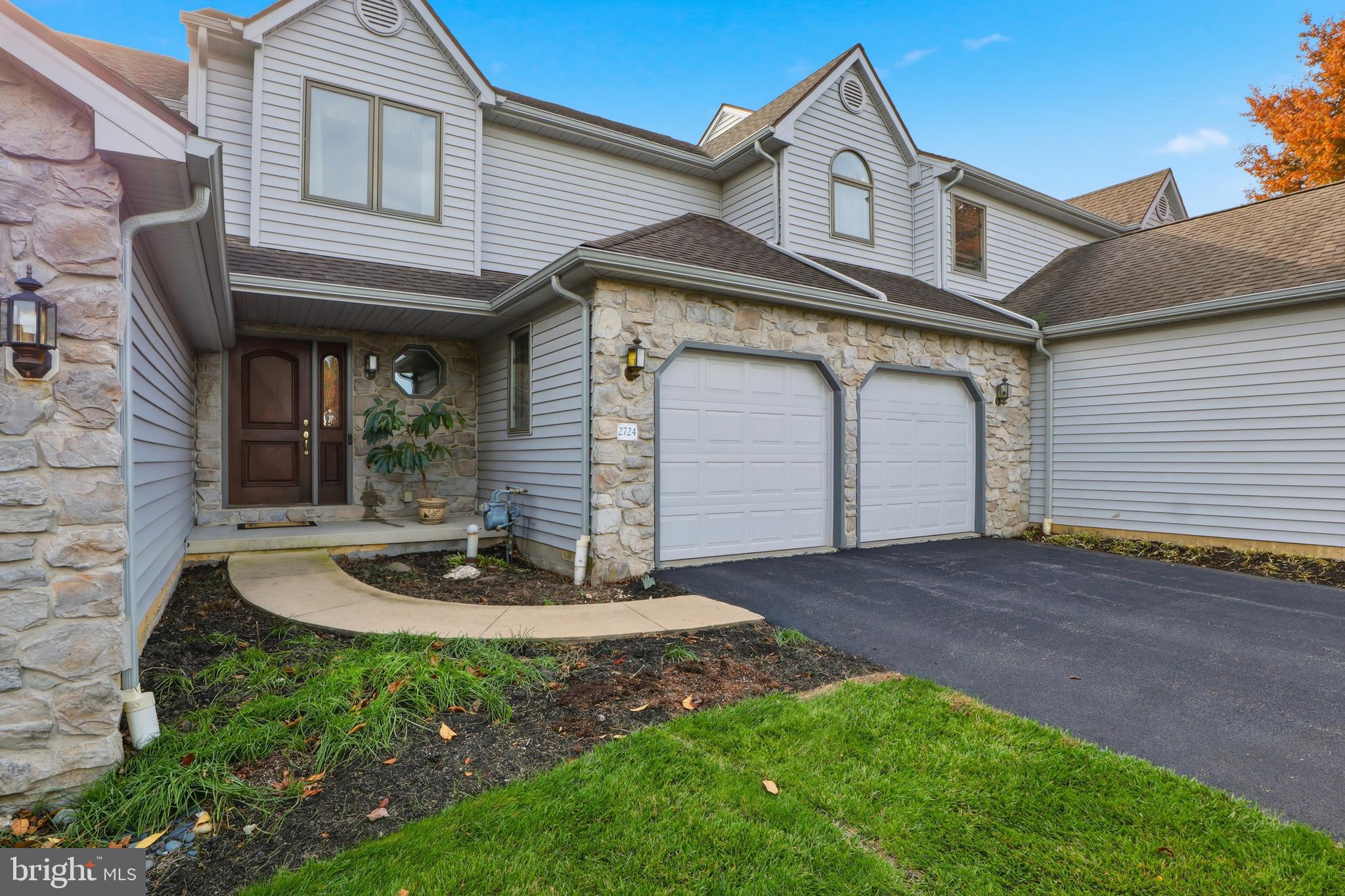 HERITAGE HILLS CONDOS - Residential