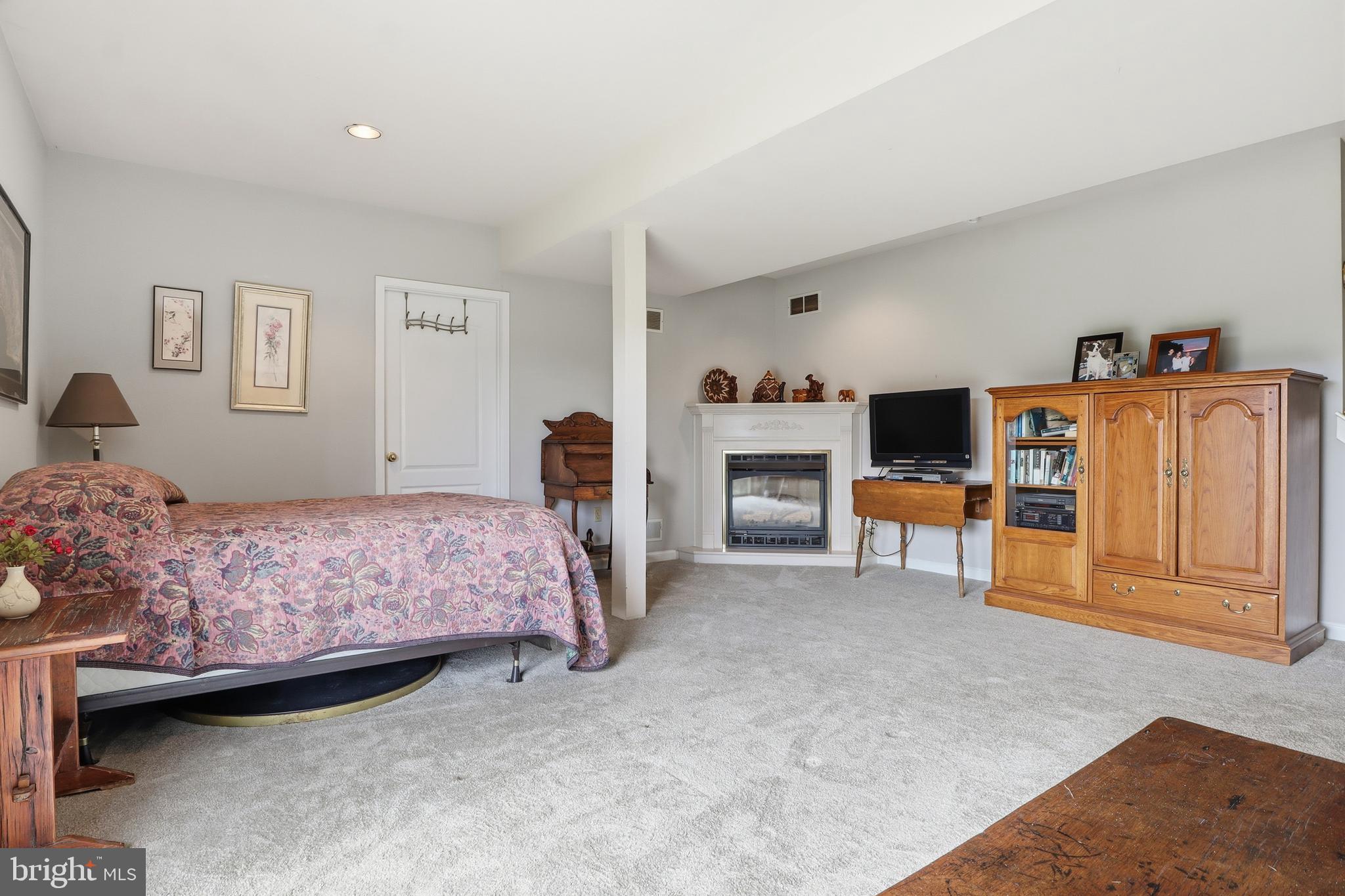 HERITAGE HILLS CONDOS - Residential