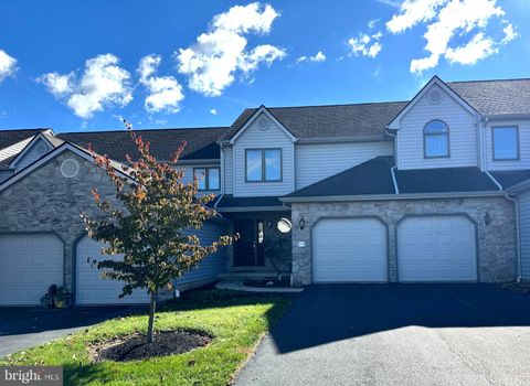 2724 FAIRWAY DRIVE 2724 YORK PA 17402