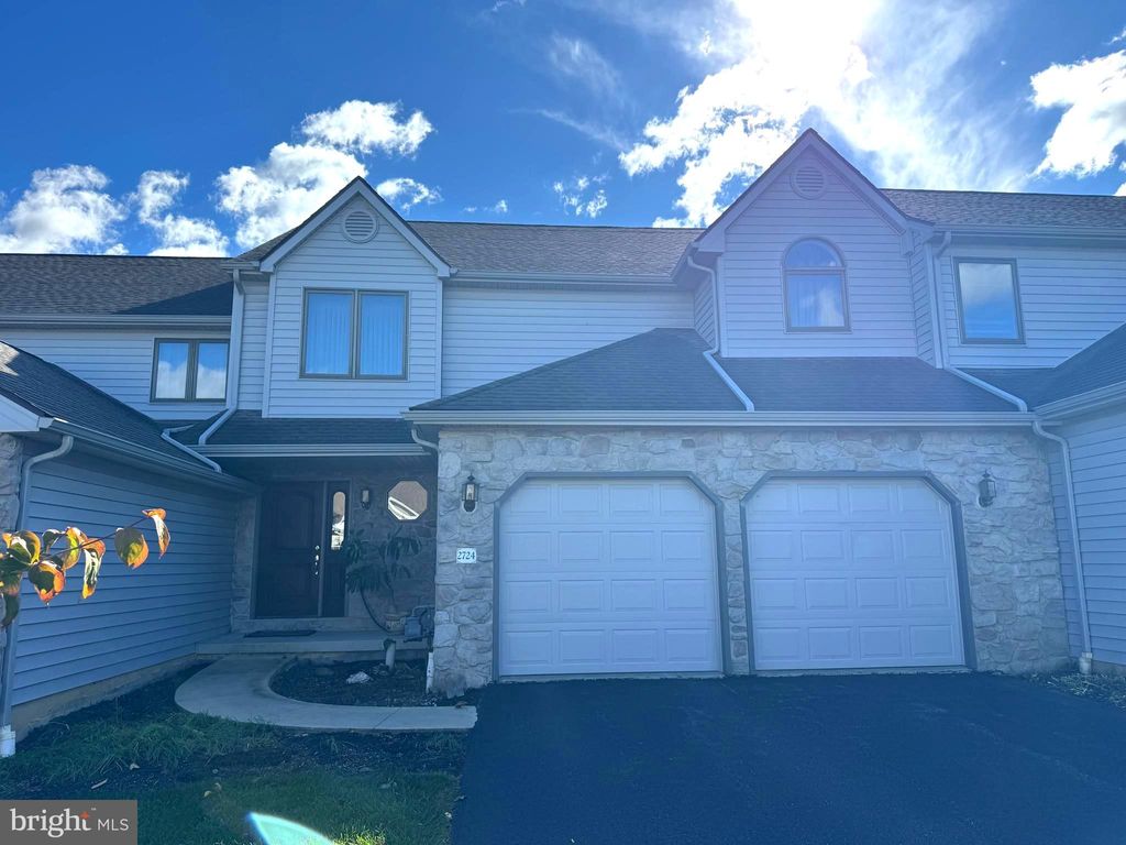 Photo of 2724 Fairway Drive #2724, YORK, PA 17402 (MLS # PAYK2092622)