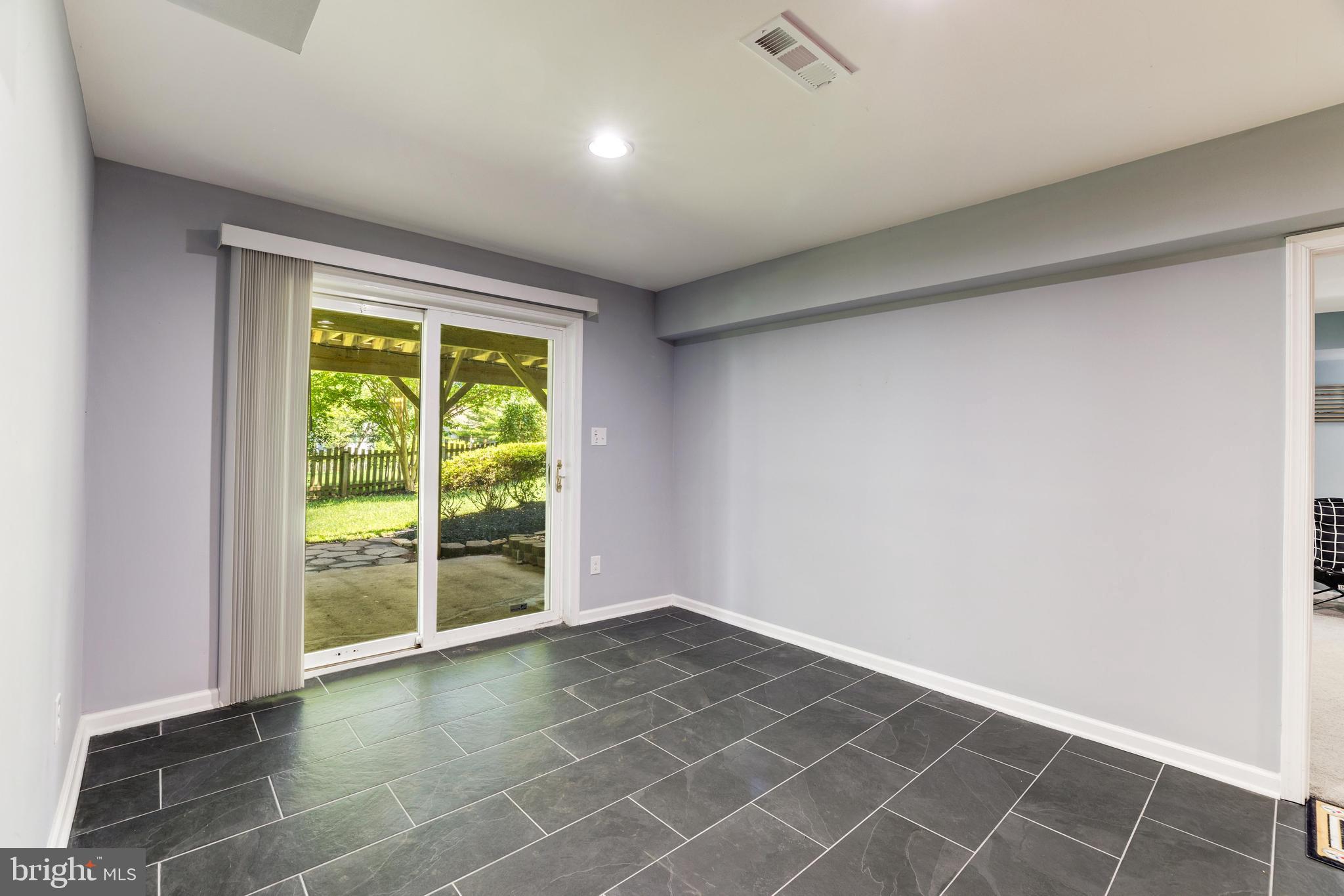 FRANKLIN GLEN - Residential