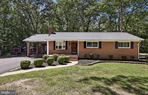 Photo of 6975 Rose Lane, LA PLATA, MD 20646 (MLS # MDCH2052120)