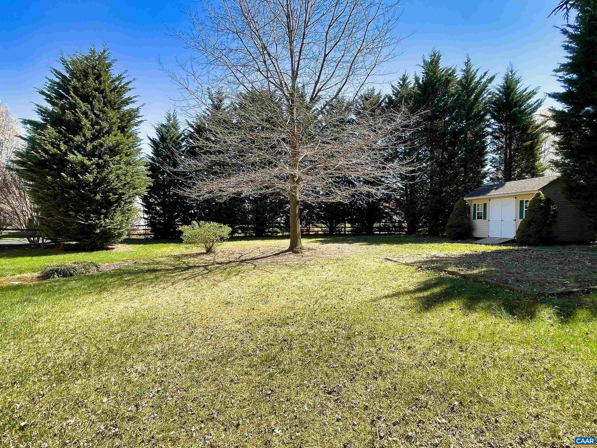 EMERALD HILLS - Residential