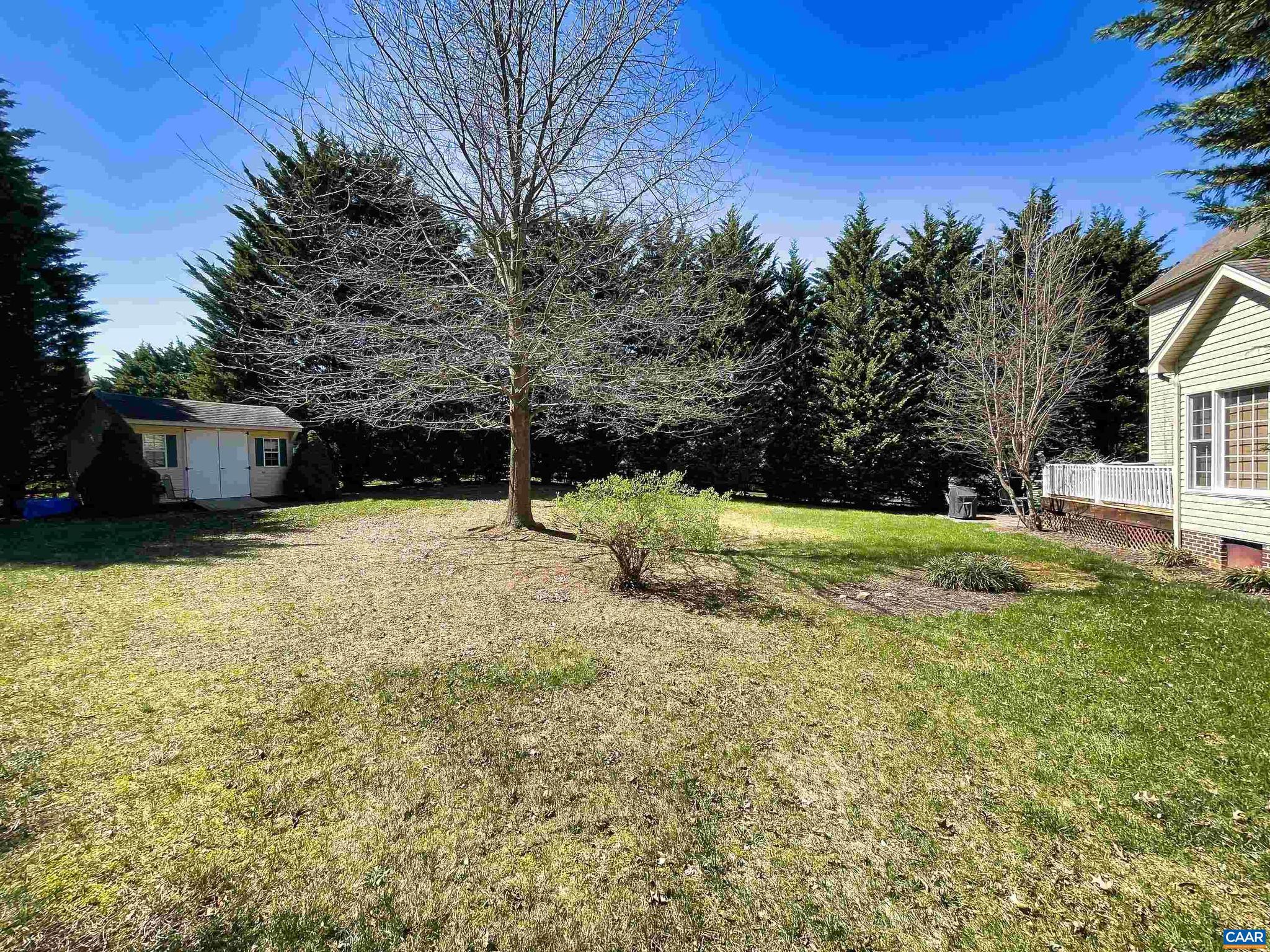 EMERALD HILLS - Residential