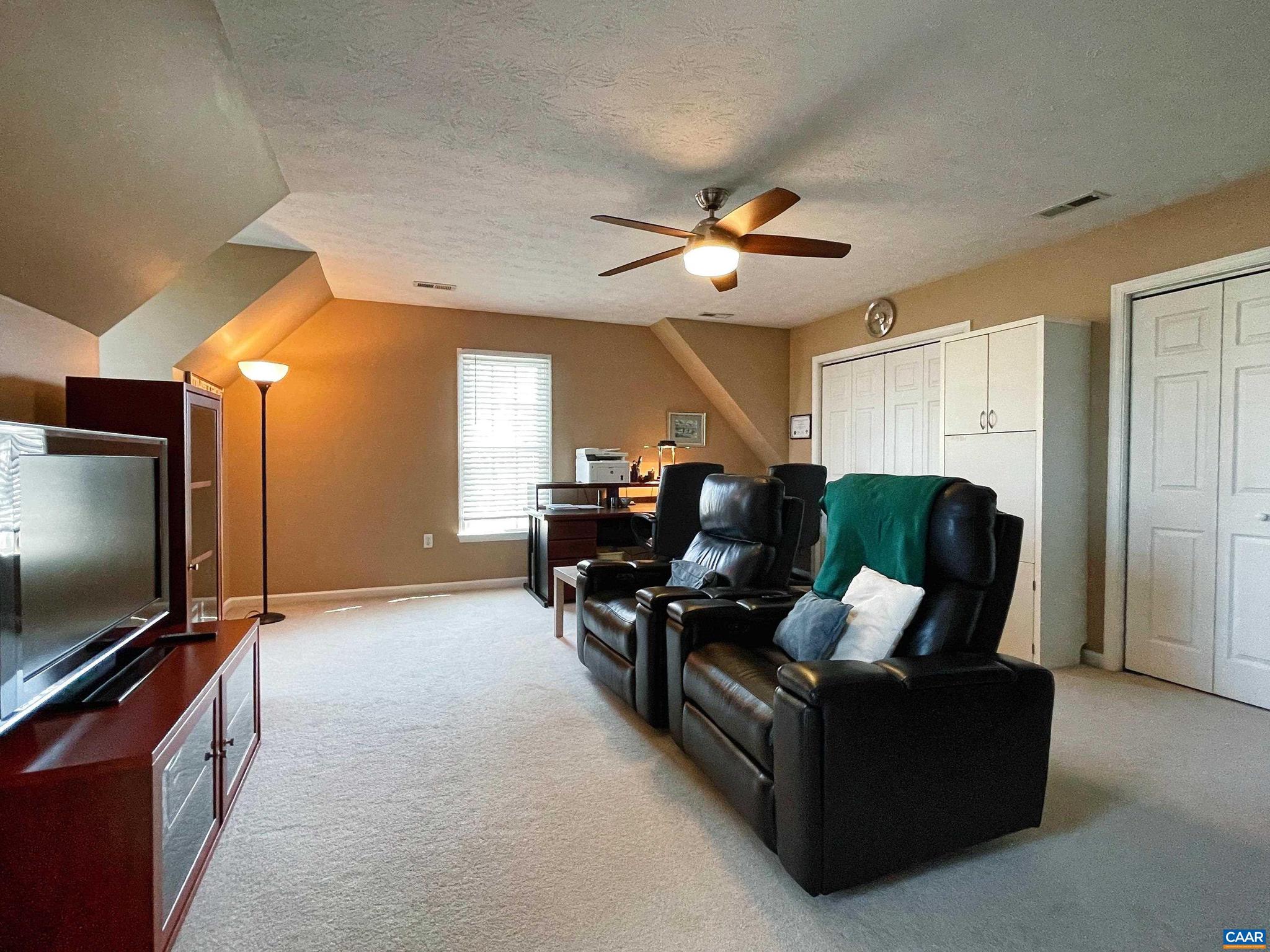 EMERALD HILLS - Residential